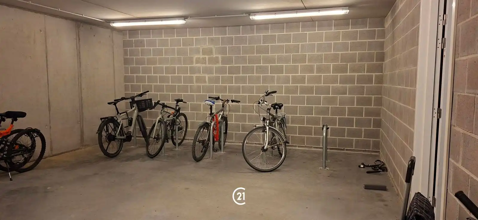 Prachtig 1 slaapkamer appartement met terras 8m² foto 23