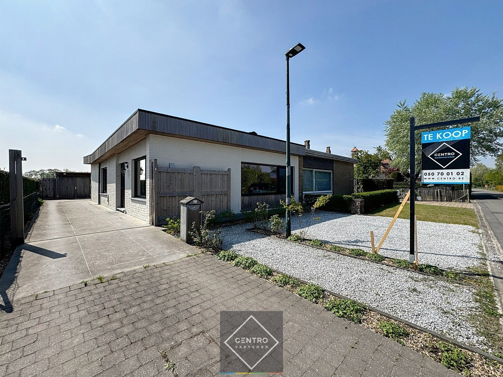 INTERESSANTE woning te Maldegem met 3 slpks en FANTASTISCH UITZICHT achteraan! foto {{pictureIndex}}