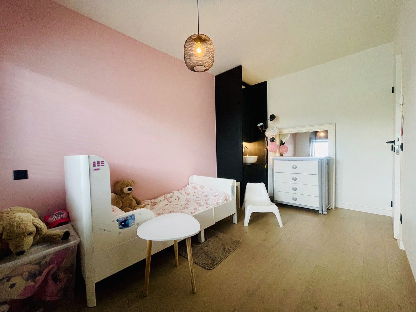 Smaakvol gerenoveerde villa met zwembad en poolhouse foto 18