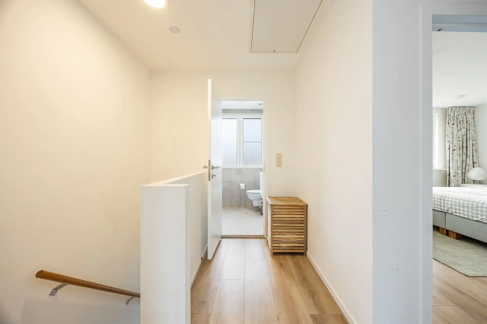 Instapklaar huis met drie slaapkamers en tuin  foto 10