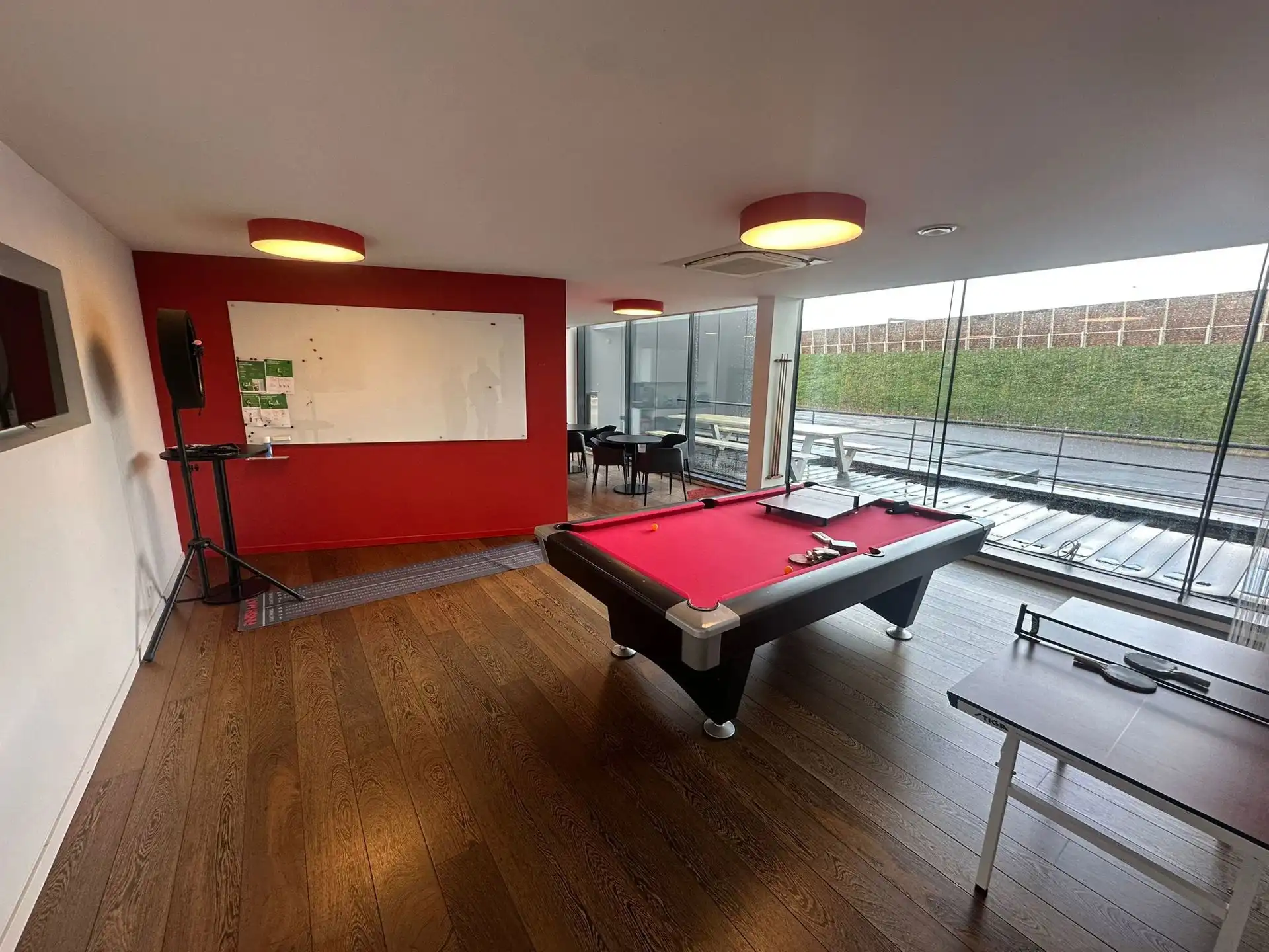 TE HUUR bedrijfssite langsheen E17  foto 5