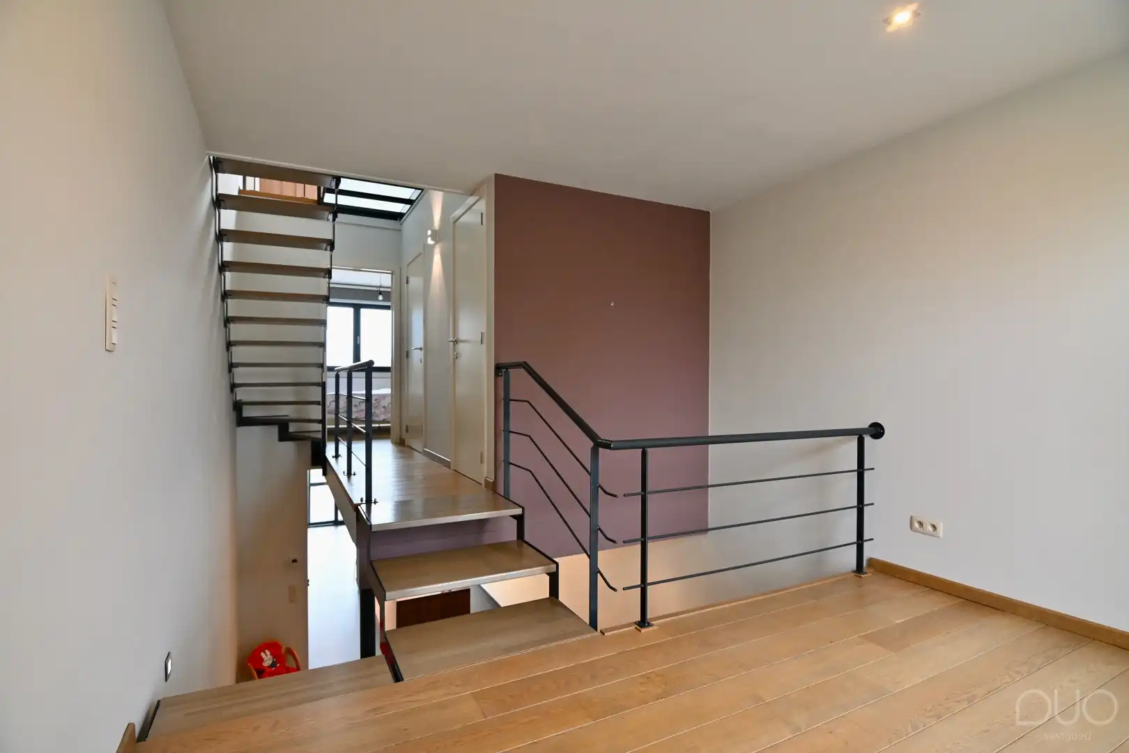 Moderne instapklare woning met twee slaapkamers, aparte werkruimte en tuintje in hartje Zoutleeuw foto 11