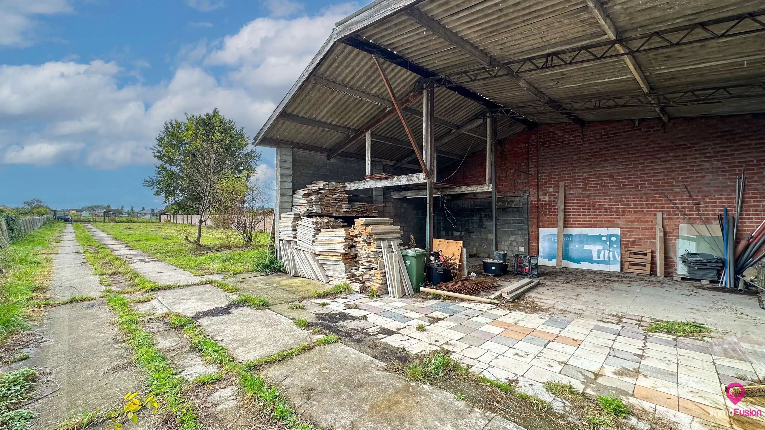 Strategisch gelegen woon-werkpand met ruime studio! foto 55