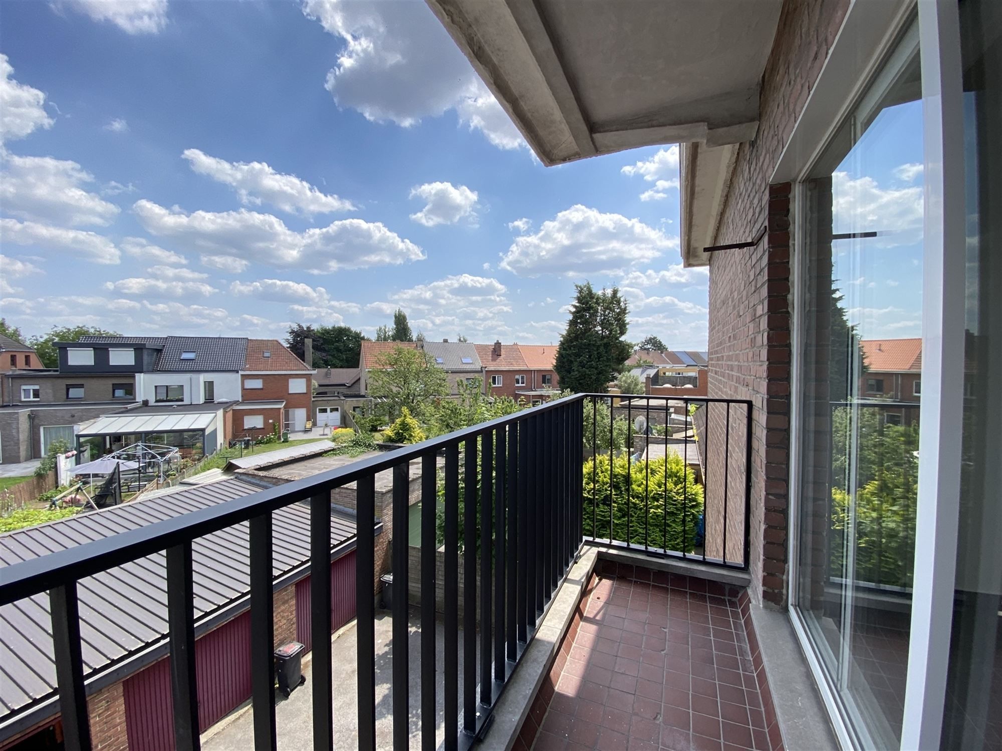 Gerenoveerd appartement met garagebox te Wondelgem  foto 12