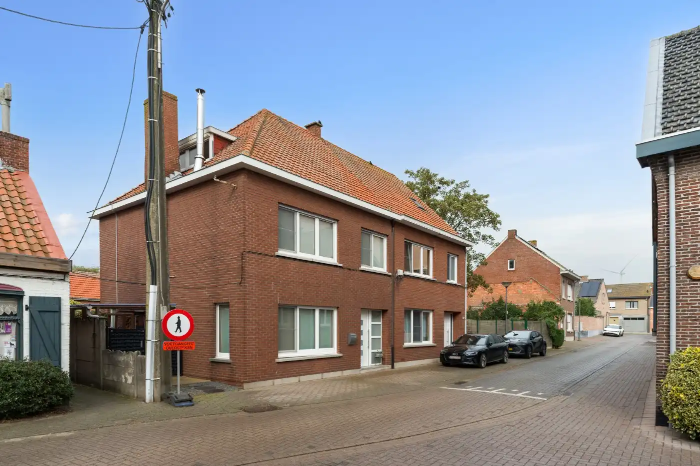 Verrassend ruime, instapklare woning met 3 slpk. en zuid-west koertje foto 28