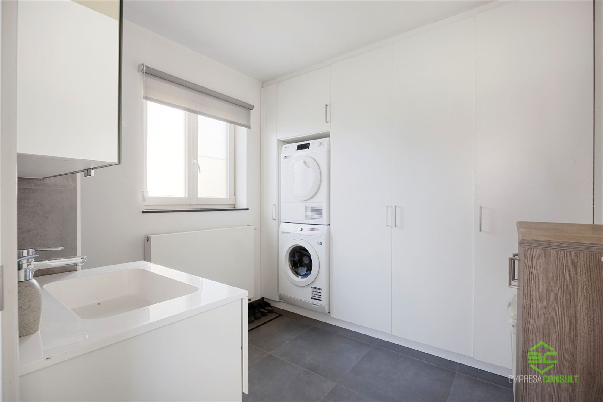 Instapklare woning met aparte garage en werkplaats van 150m² in Schulen! foto 12