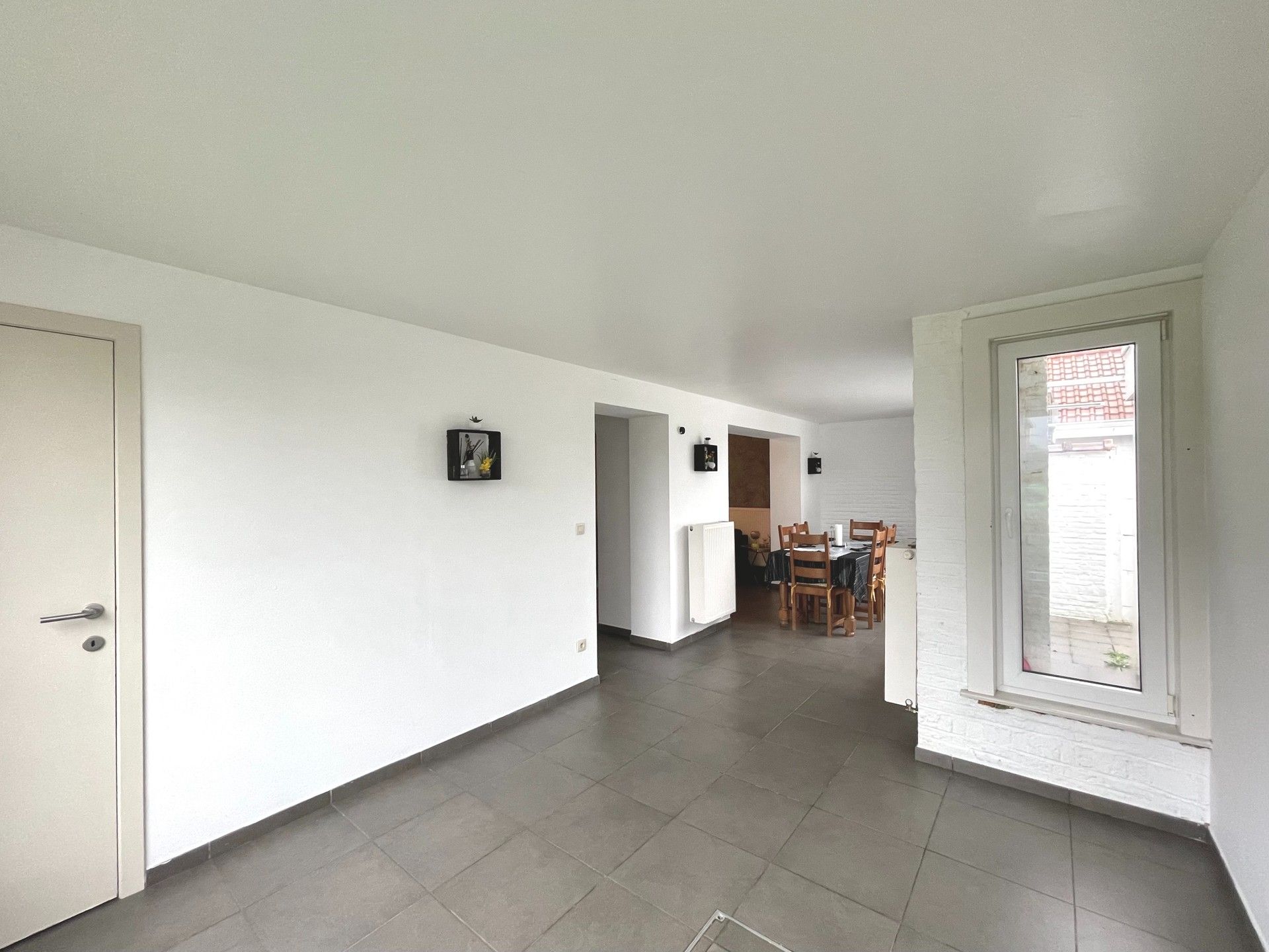 RUIME WONING MET 5 KAMERS & MULTIFUNCTIONEEL BIJGEBOUW foto 14