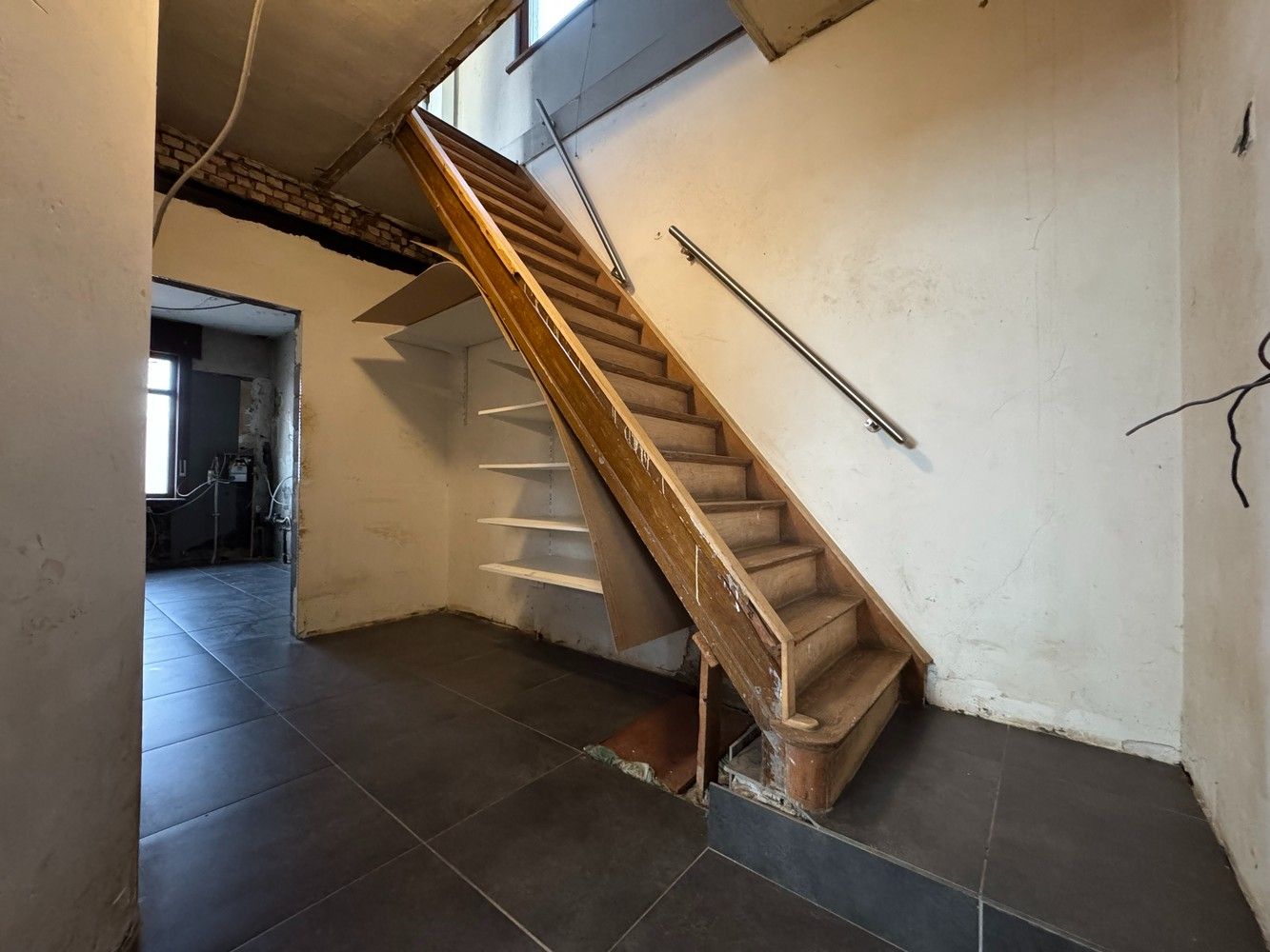 Te renoveren woning op een mooi perceel van 9a78ca foto 17