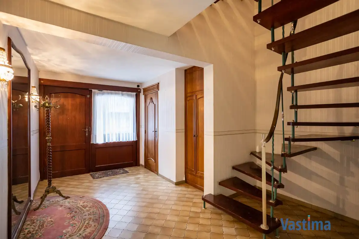 Ruime gezinswoning met potentieel nabij centrum Denderleeuw foto 8