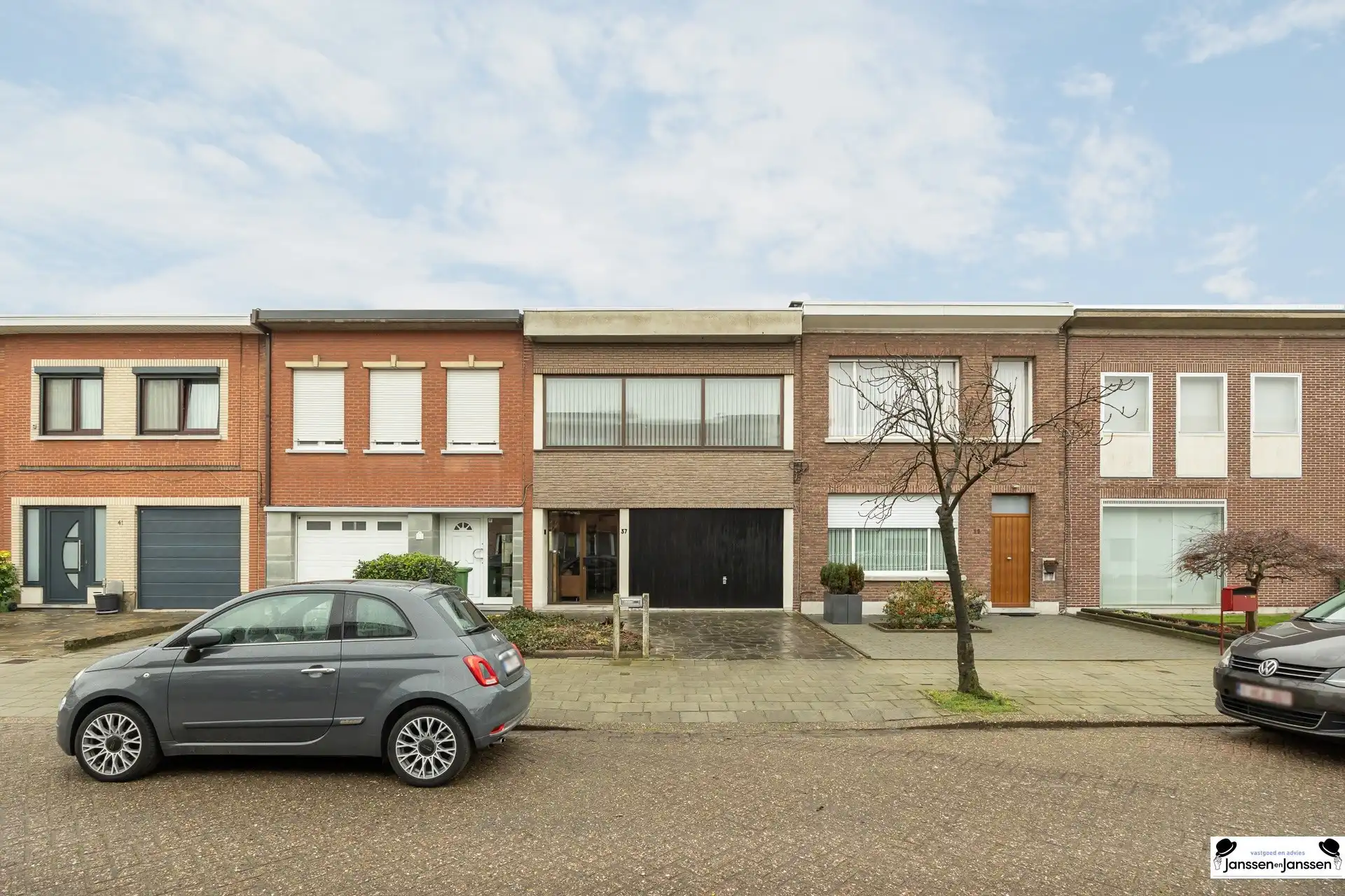 Lichtrijke gezinswoning met tuin in een rustige wijk! foto 20