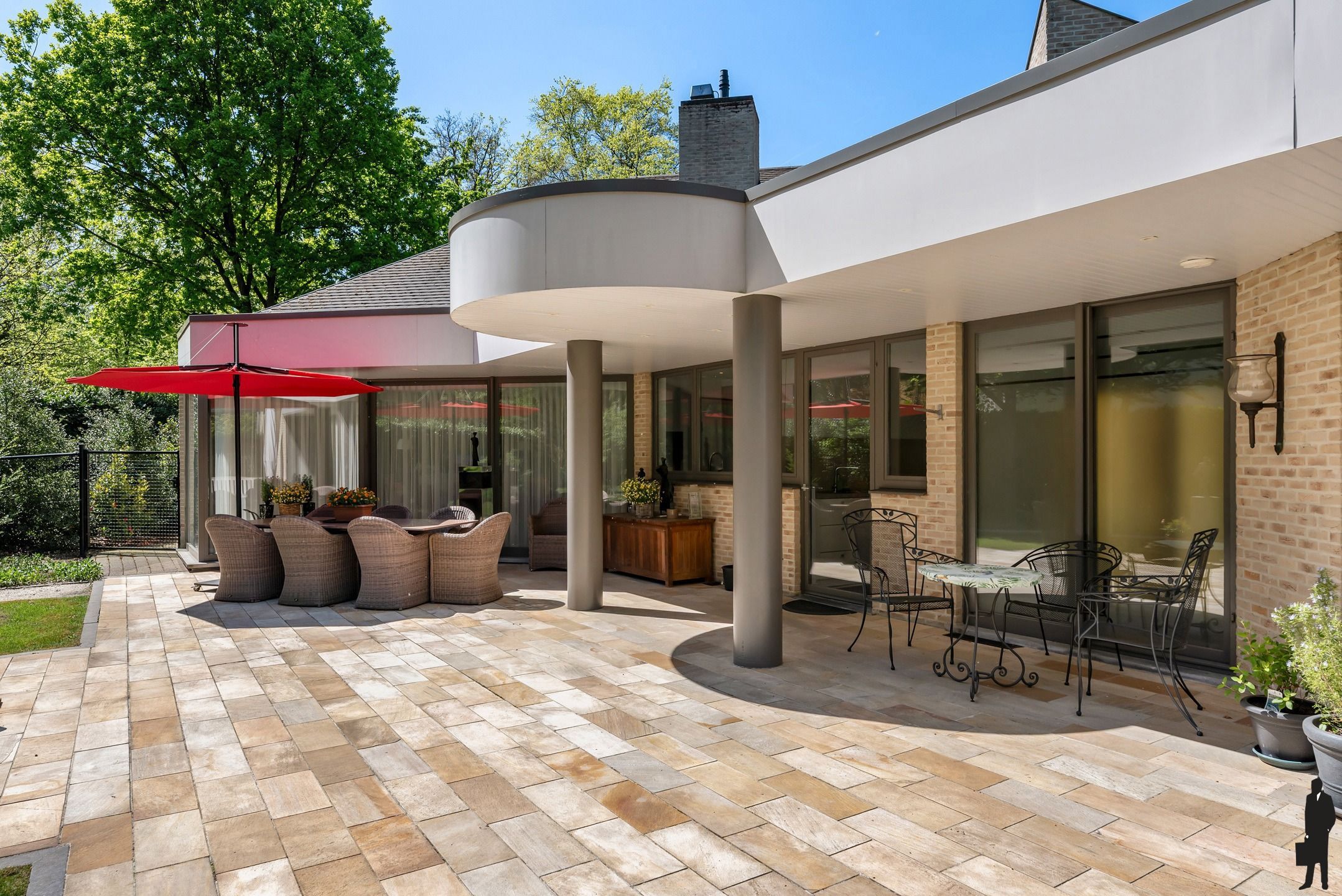 Residentiële villa op hoekperceel van ca. 2.452m² foto 30