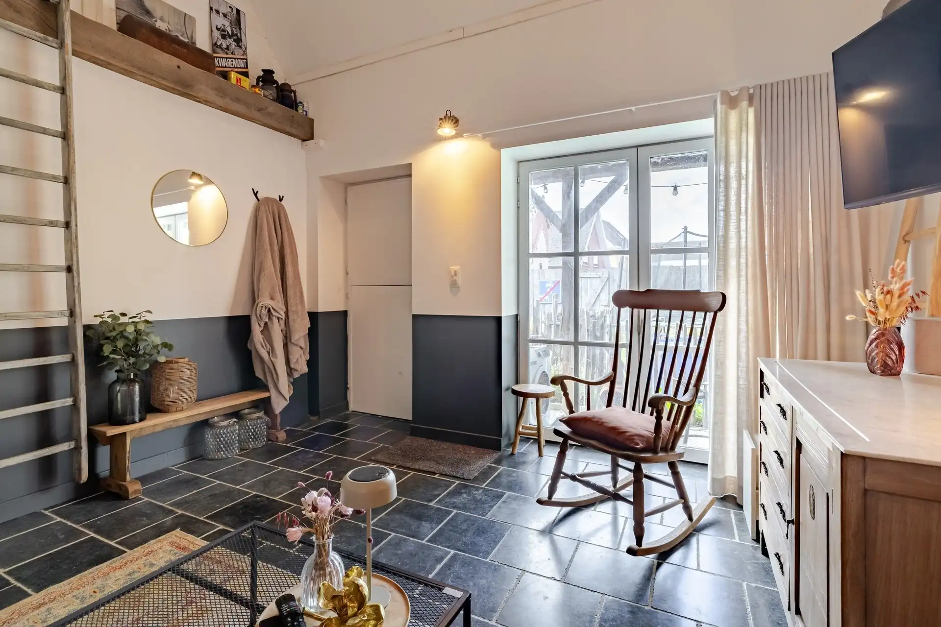 Charmante woning met grote buitenruimte! foto 17
