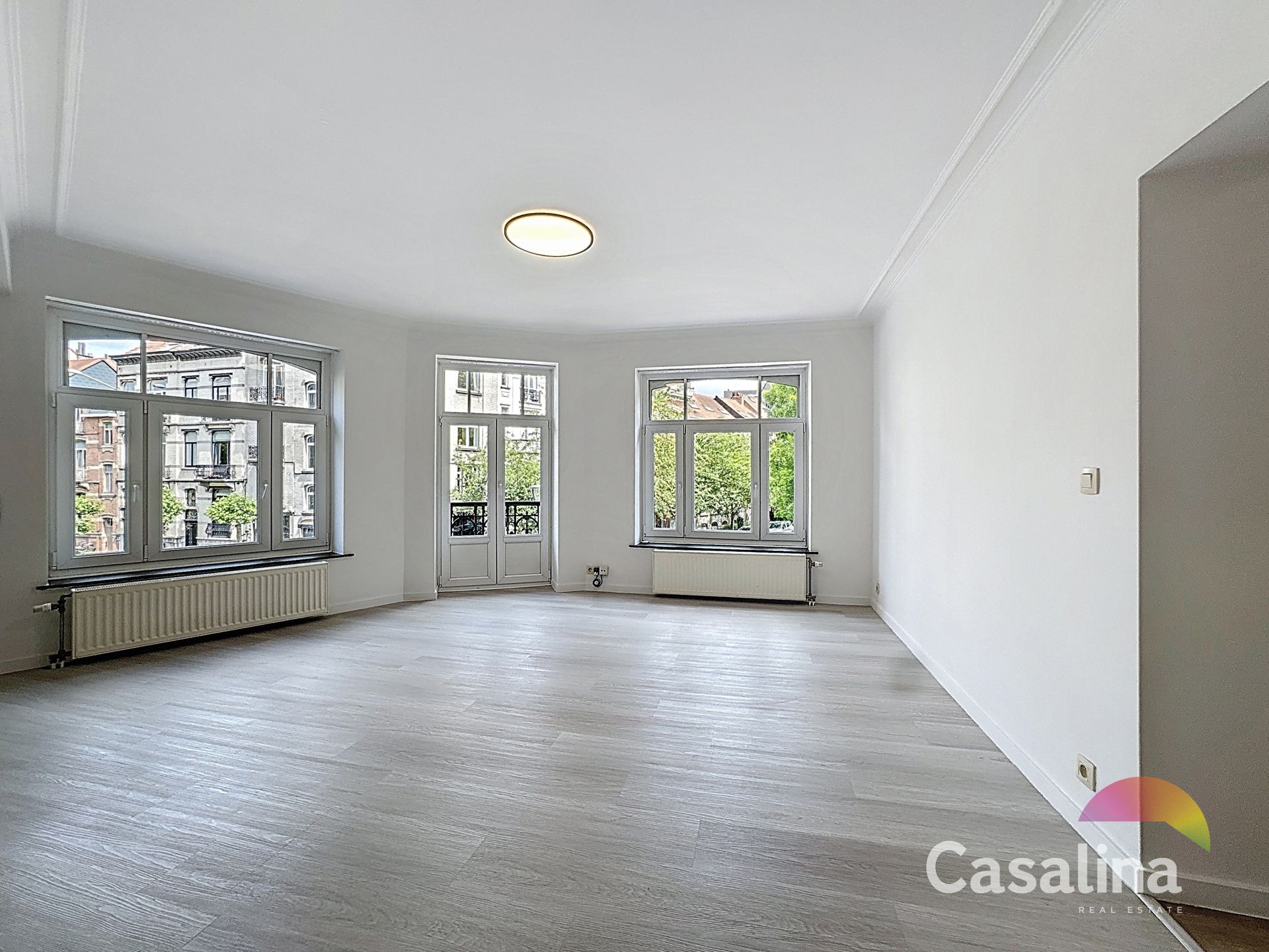 Mooi gerenoveerd 2-slaapkamer appartement te huur – Plasky foto 2