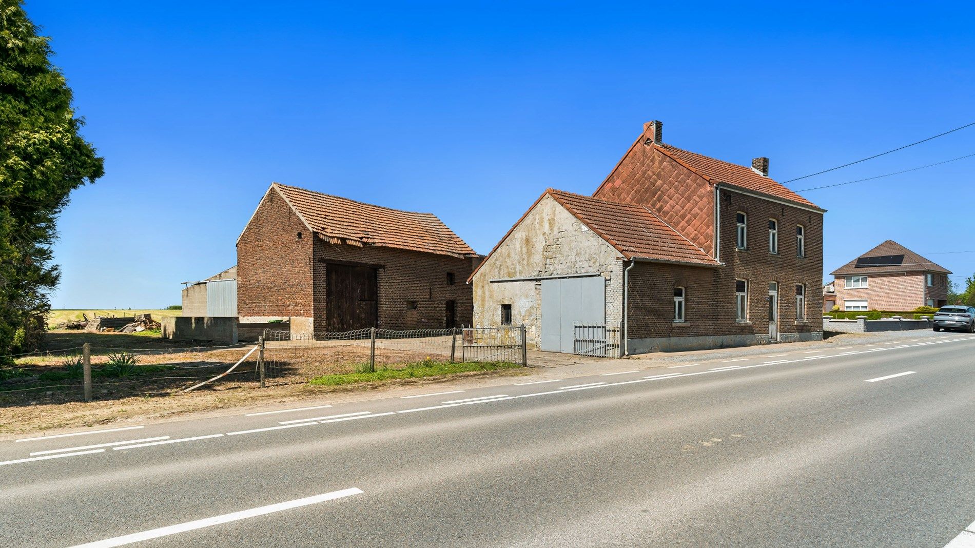 Renovatiewoning op perceel van 6854 m² foto 20