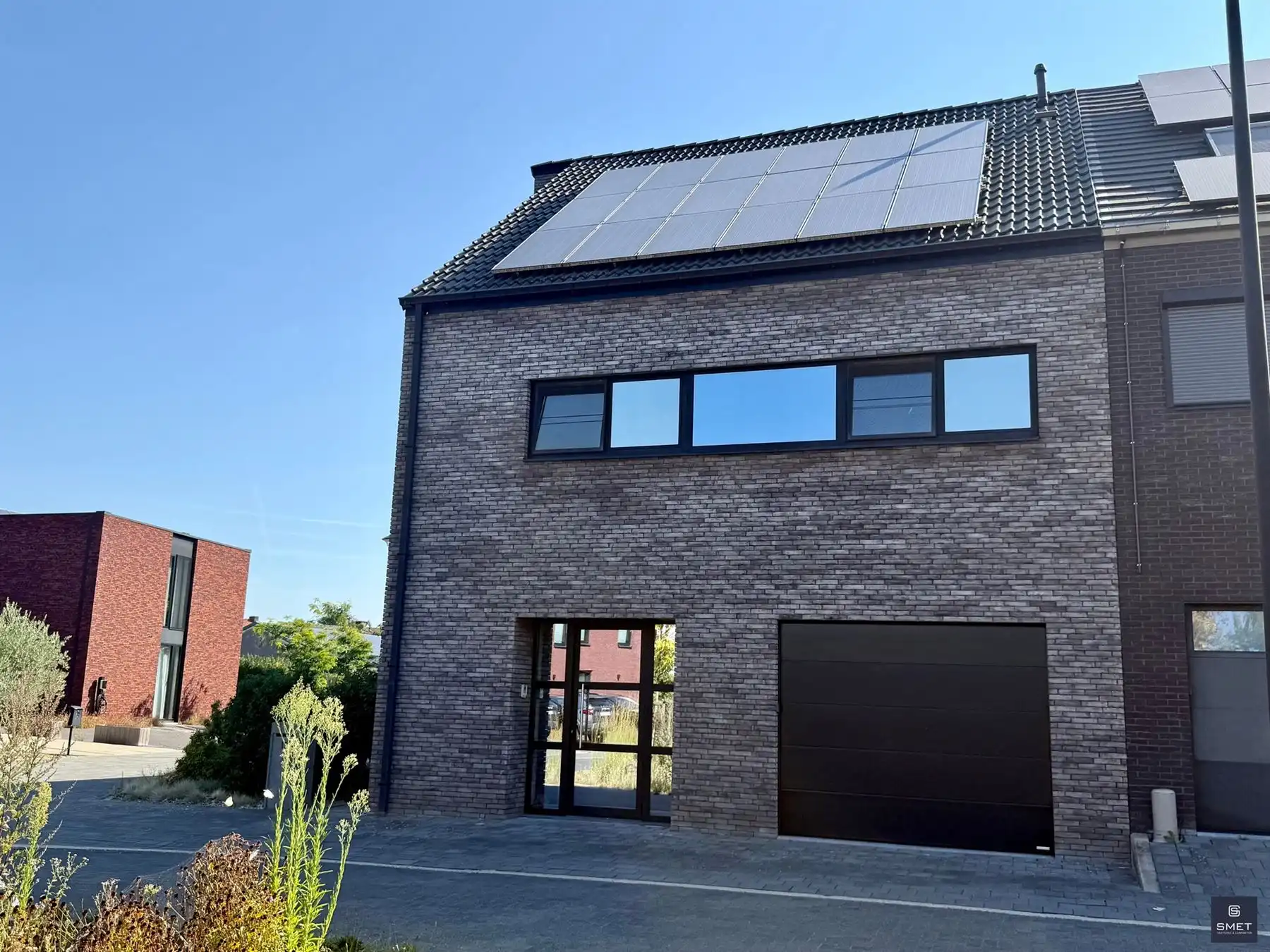 villa foto {{pictureIndex}}