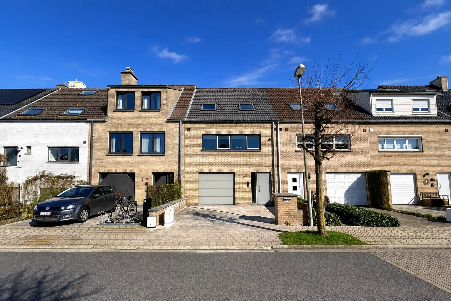 Grote woning met garage en tuin te Knokke  foto 2