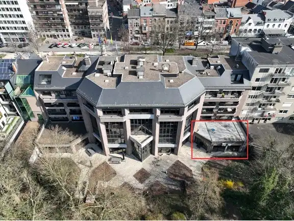 375m² kantoor/praktijkruimte foto 2