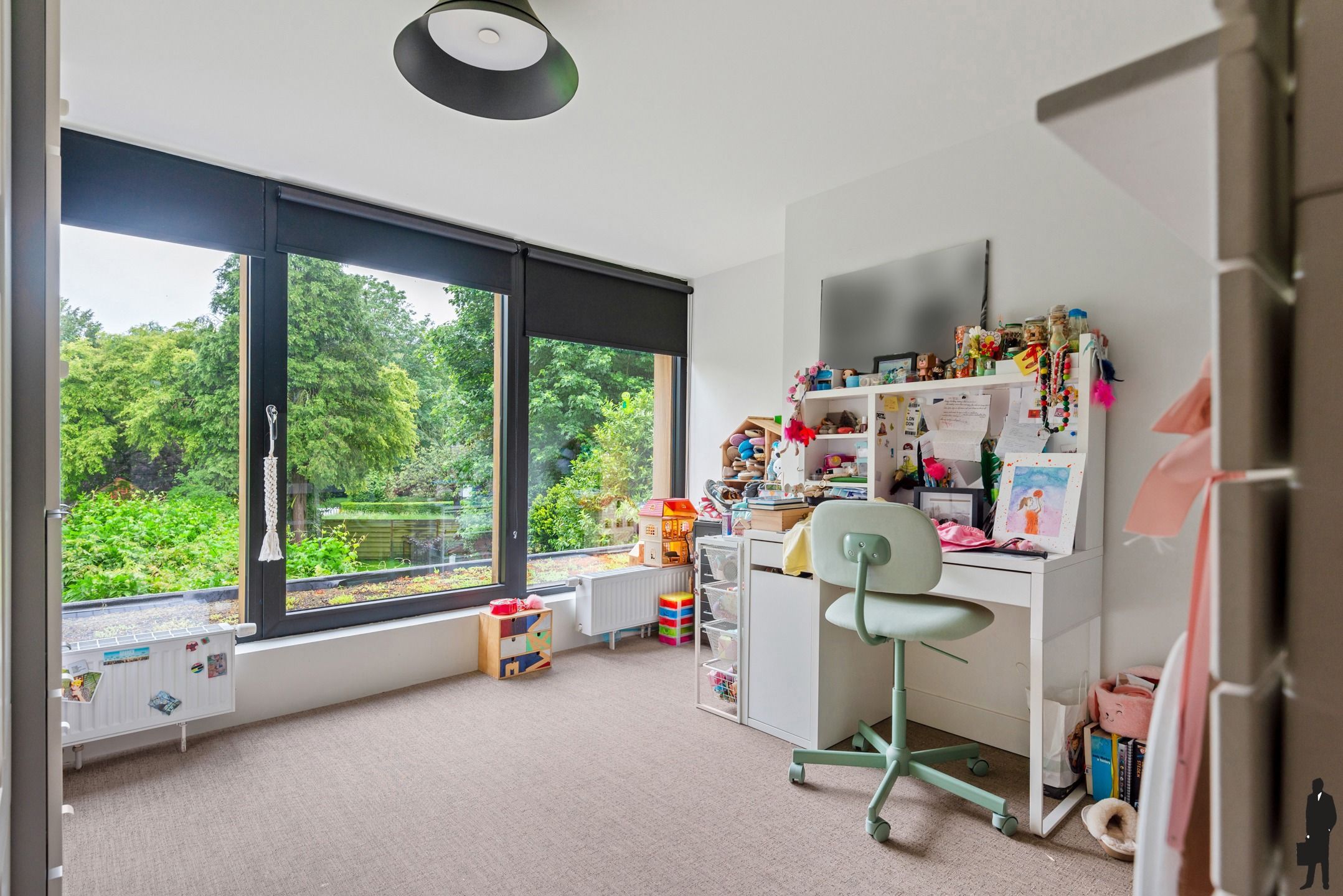 Zeer ruime woning (ca.250m²) met 6 slaapkamers & 2 badkamers foto 20