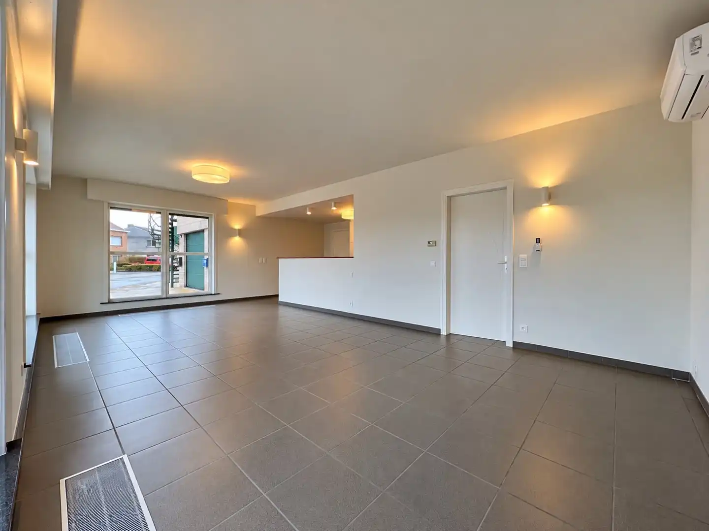 Recent opgefrist gelijkvloers appartement met tuin en garage – Rabotstraat 63, Belzele (Evergem) foto 4