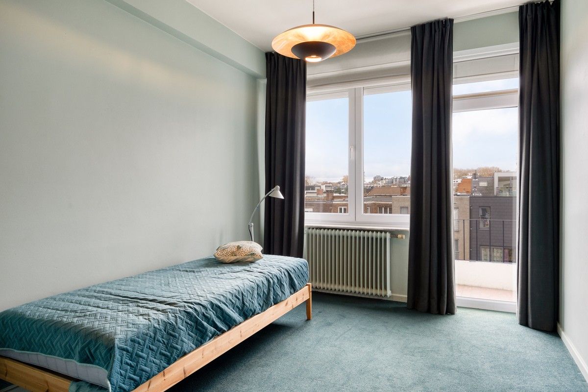 Goed onderhouden tweeslaapkamer appartement nabij station Gent-Sint-Pieters foto 7