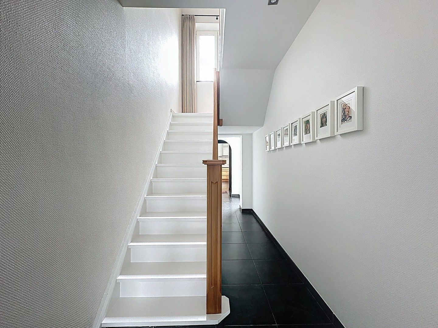 Gerenoveerde woning met zonnige tuin in het hartje van Koksijde-dorp. foto 13