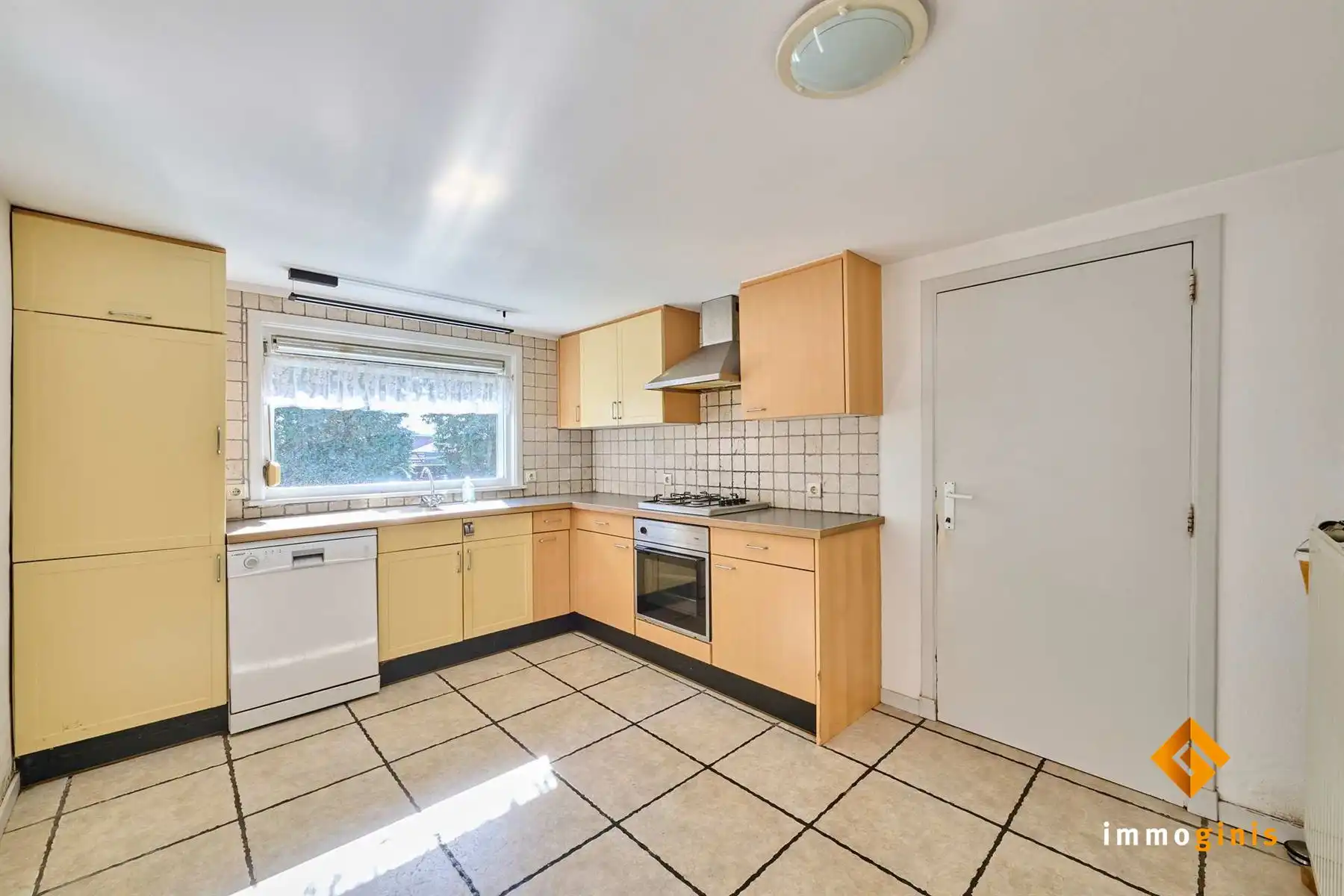 Woning met 3 slaapkamers op perceel van 59a50ca, in een rustige en groene omgeving. Ideaal voor dierenliefhebbers! foto 7