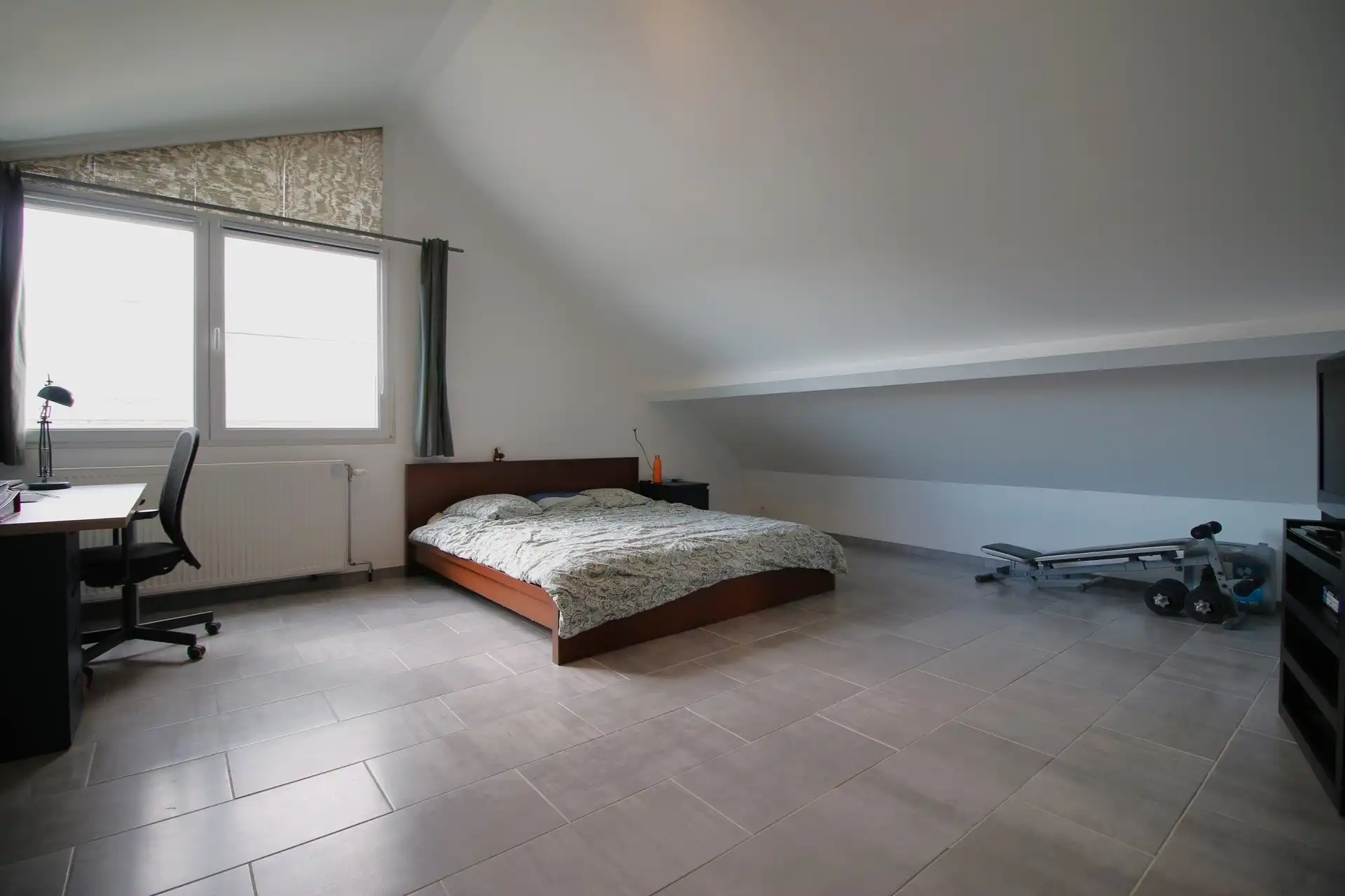 Knap gerenoveerde woning in rustige wijk foto 20