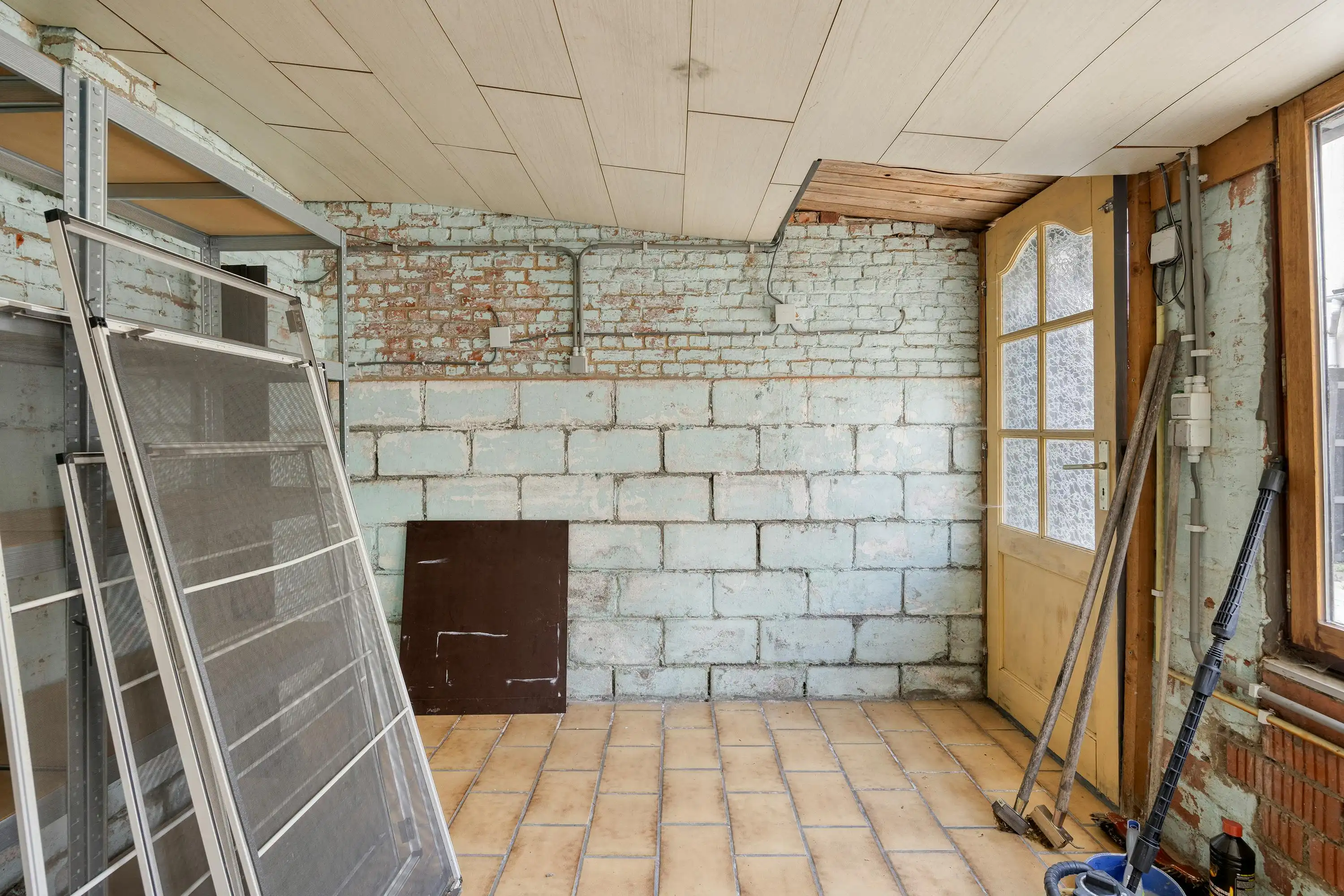 Ruim huis met 3 slaapkamers, tuin en garage in Deurne! foto 37