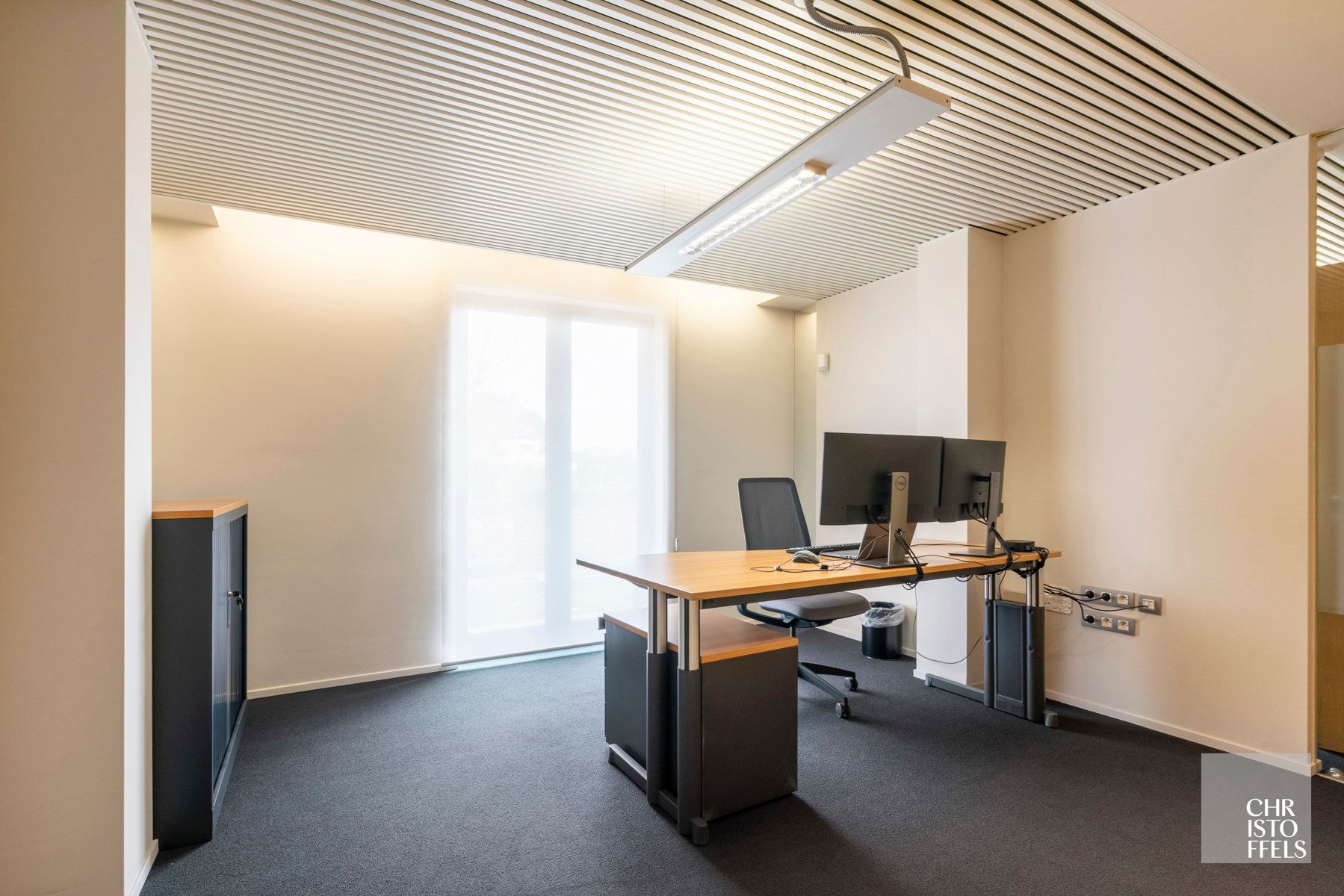 TE HUUR - Kantoorruimte (209m²) op toplocatie in Lanaken!  foto 9