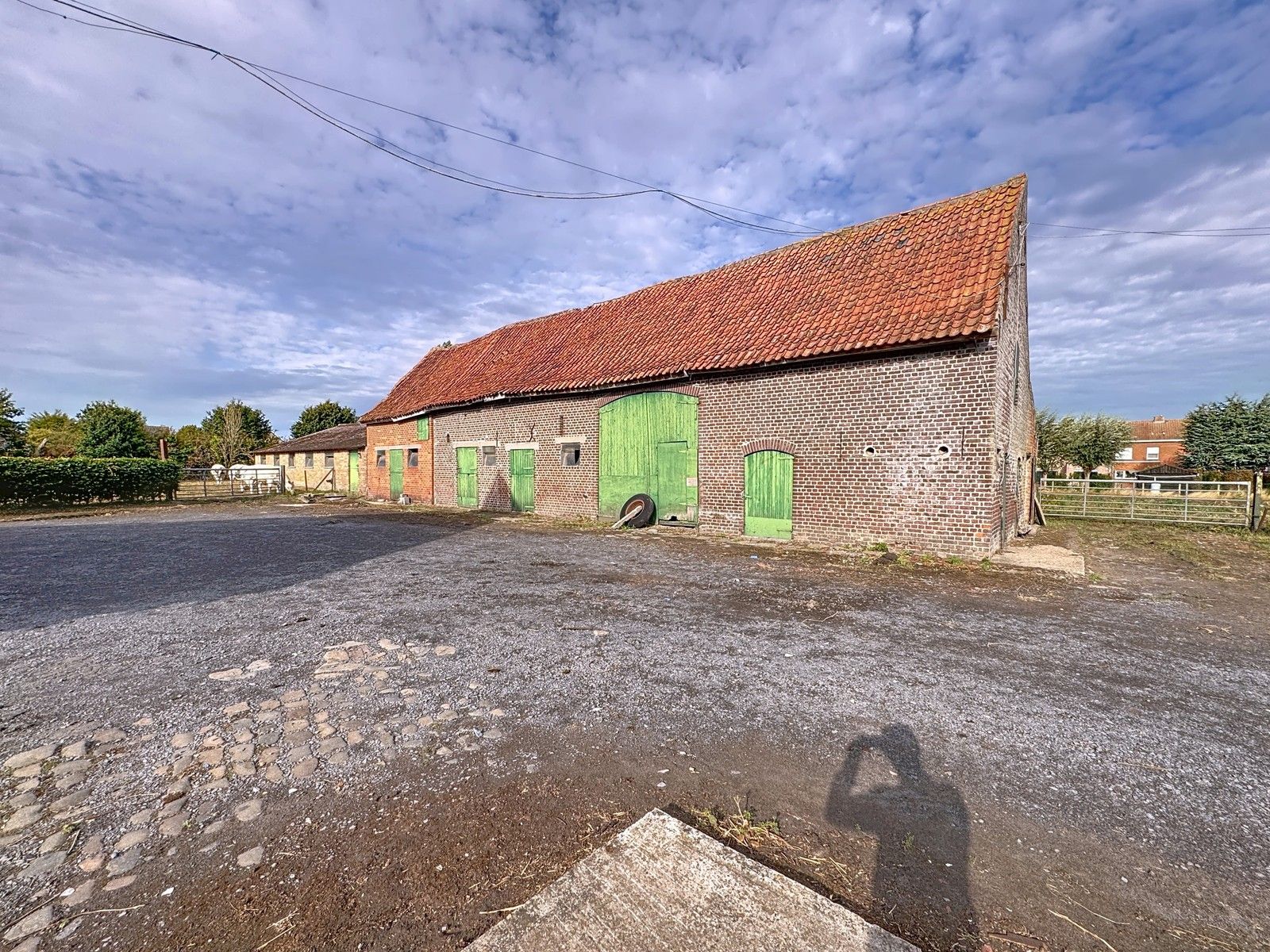 Te renoveren hoeve op crica 1 ha op GOEIE ligging! foto 10