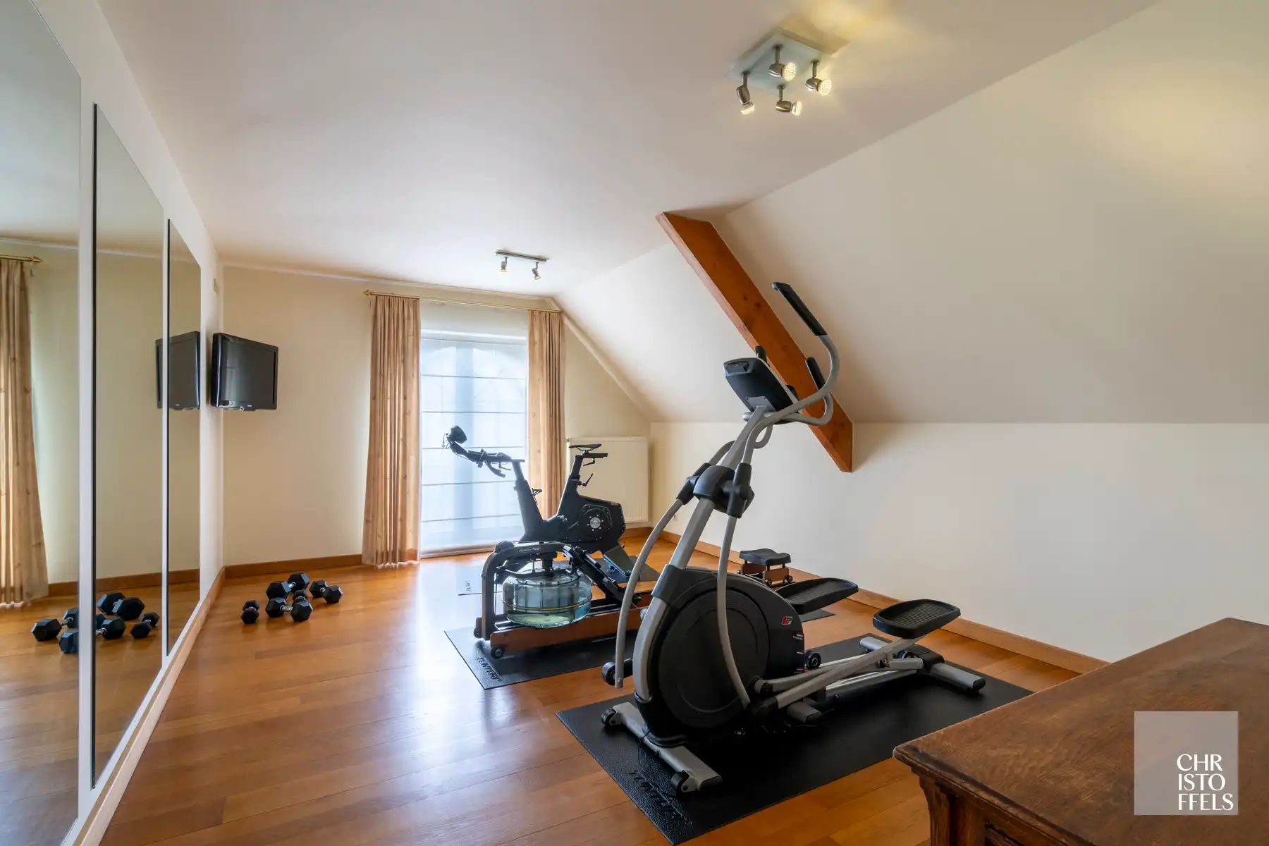 Riante villa (481 m²) met vrij zicht op een perceel van 25a67ca foto 27