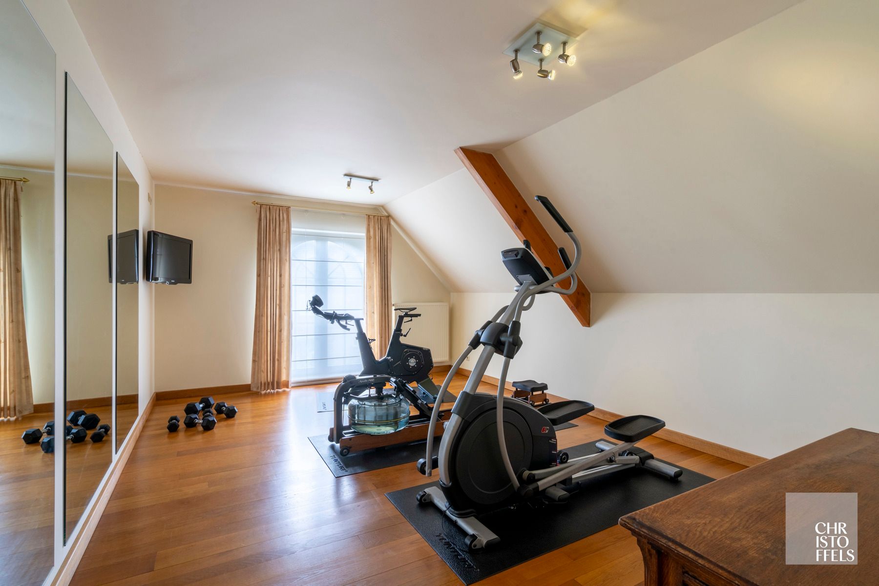 Riante villa (481 m²) met vrij zicht op een perceel van 25a67ca foto 27