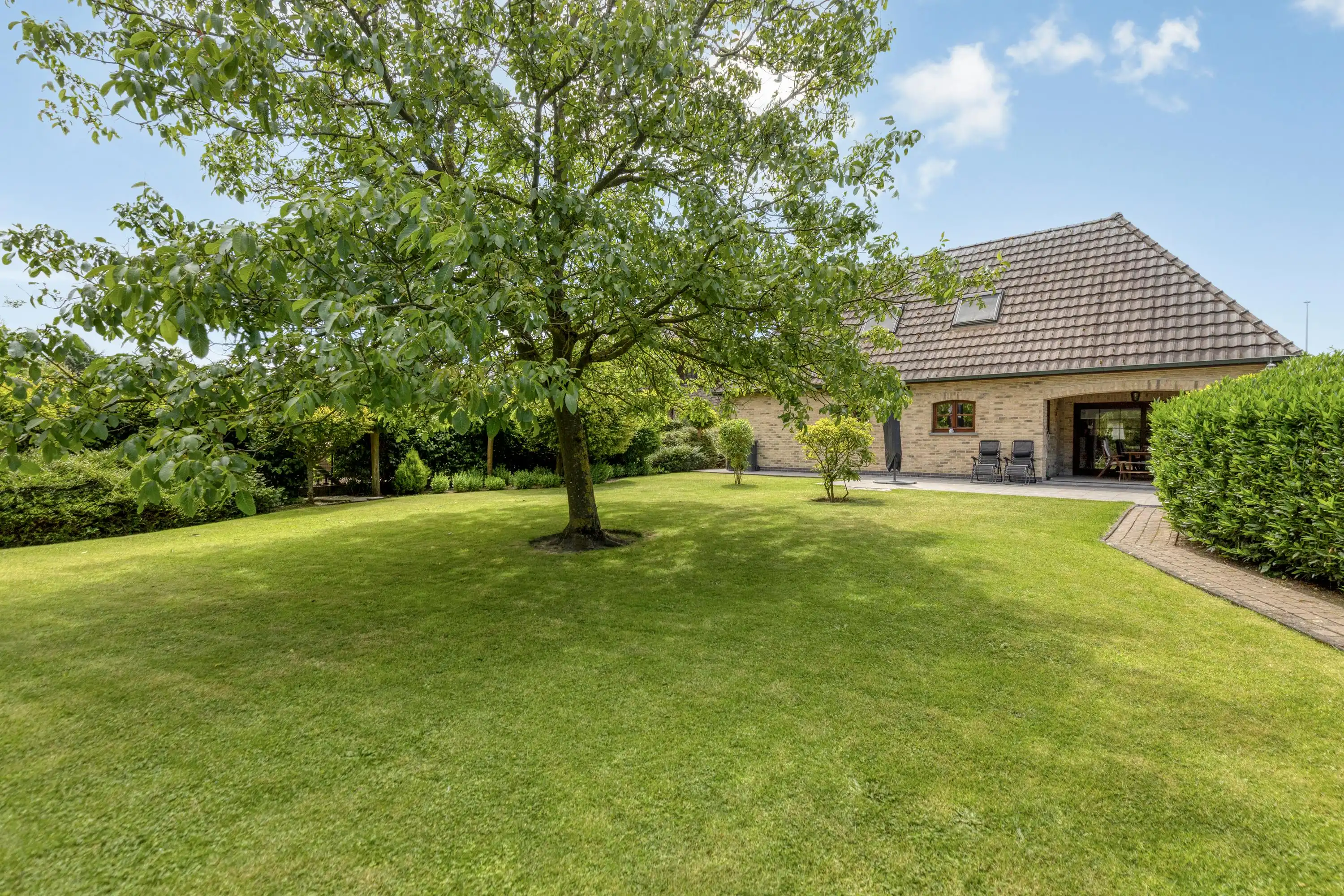 Karaktervolle woning te koop op toplocatie in Willebroek foto 27