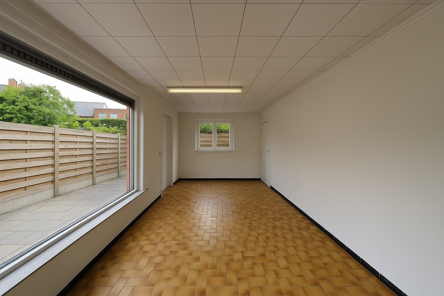 Te koop: Ruime en charmante halfopen bebouwing met uitgestrekte tuin, optie tot vijf slaapkamers en veel renovatiepotentieel in het centrum van Sint-Niklaas foto 8
