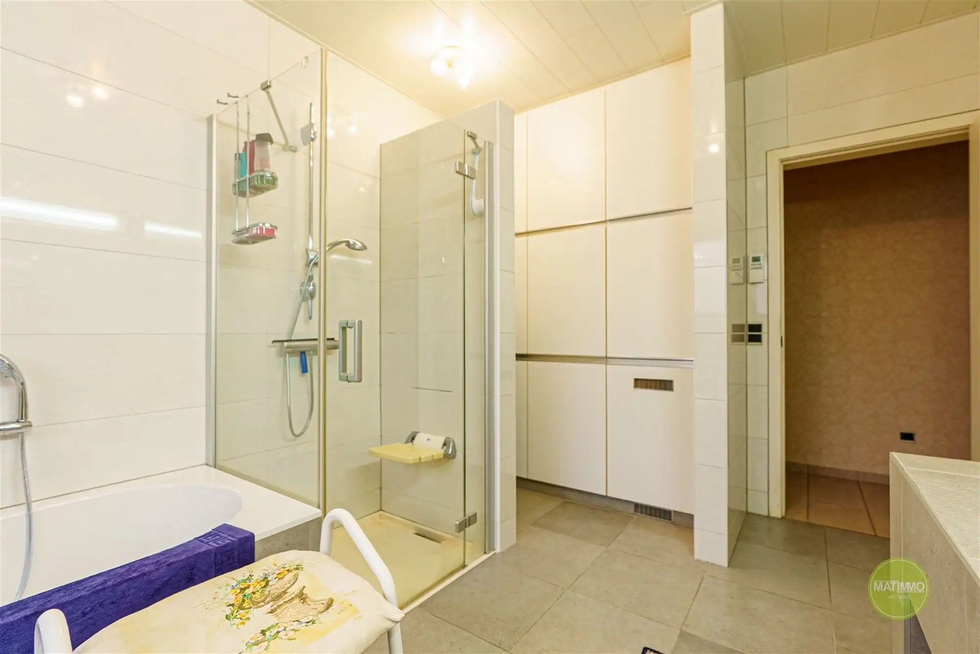 Rustig gelegen woning op een perceel van ruim 2.275 m2 foto 24