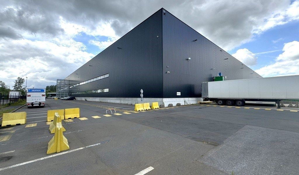 Logistieke loods te huur in IZ De Hulst Willebroek foto 5