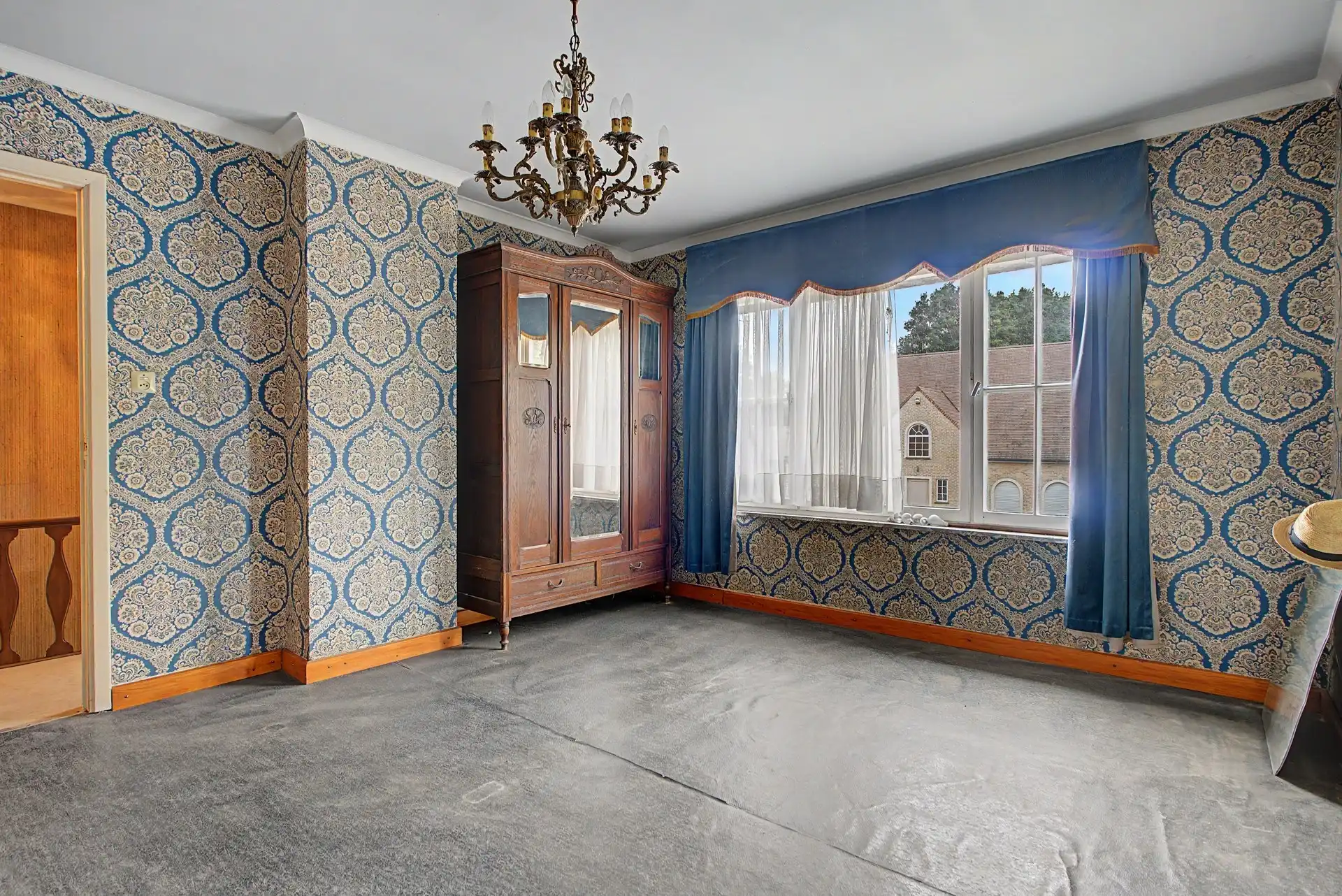 Te renoveren halfopen bebouwing op een perceel van 700m² op rustige ligging te Zele. foto 12