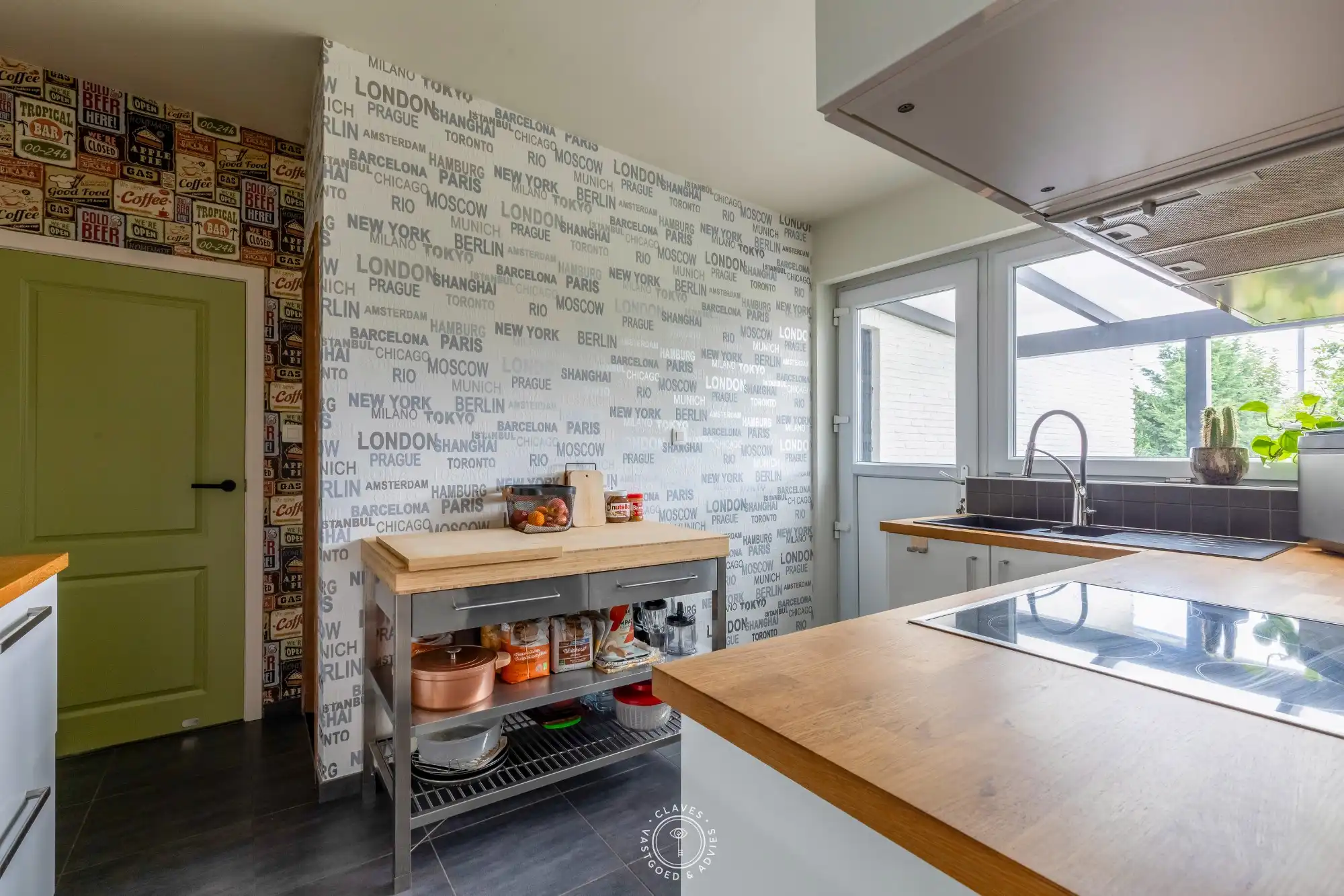 Ruimte, comfort en een uitstekende bereikbaarheid komen in deze verzorgde bungalow perfect samen. foto 10