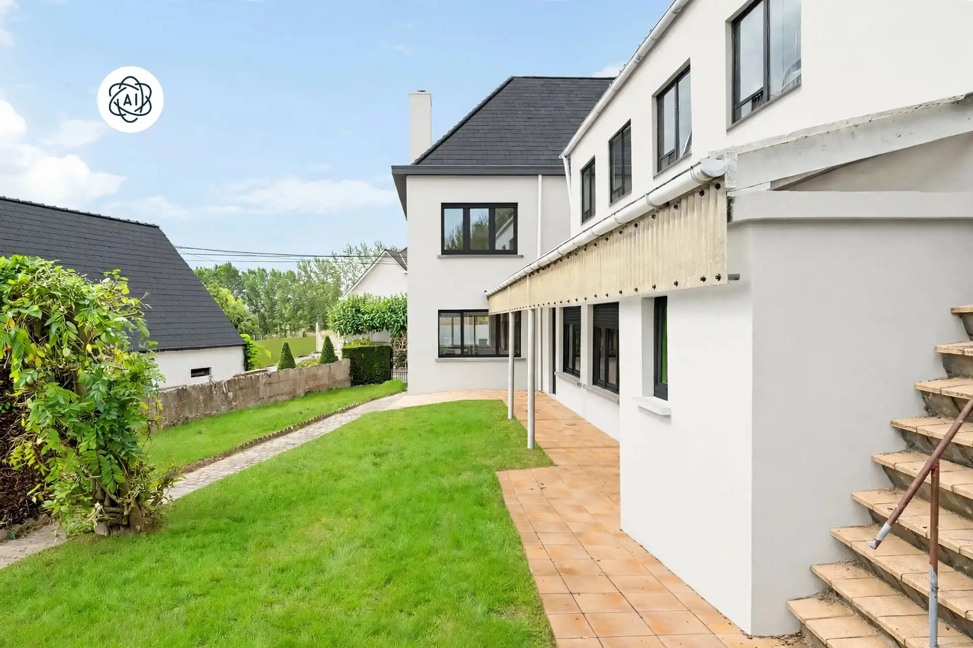 Ruime te renoveren woning met 4slk & tuin op de Valkenberg foto 4