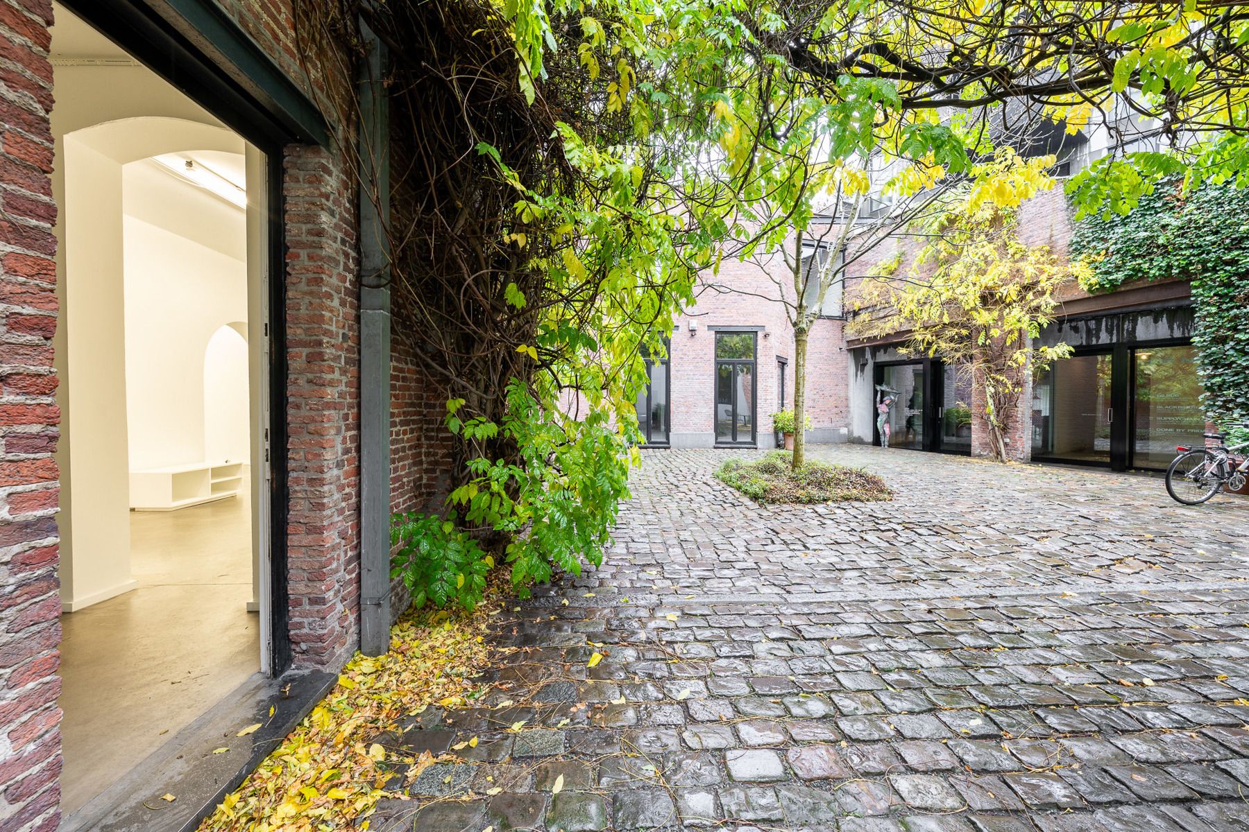 Uitstekend gelegen commercieel pand op de Vlaamsekaai  foto 11