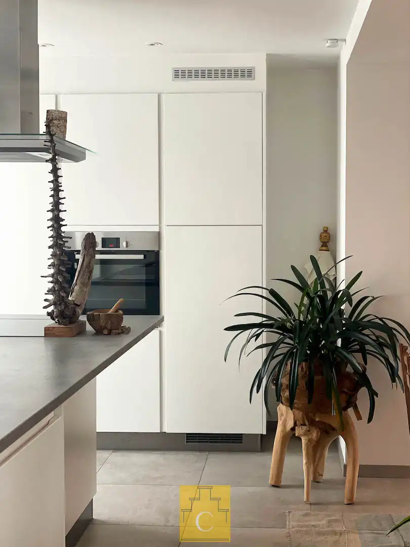 knap dakappartement in 19e eeuws herenhuis met zonnig terras en adembenemende uitzichten foto 13