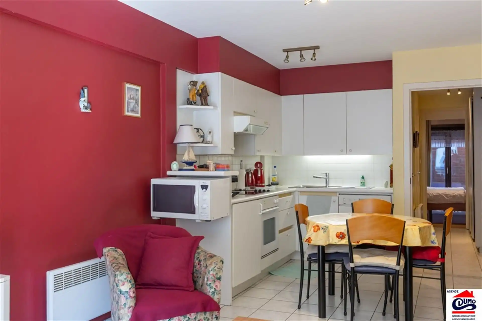 Gemeubeld appartement met 1 slaapkamers op het gelijkvloers foto 4