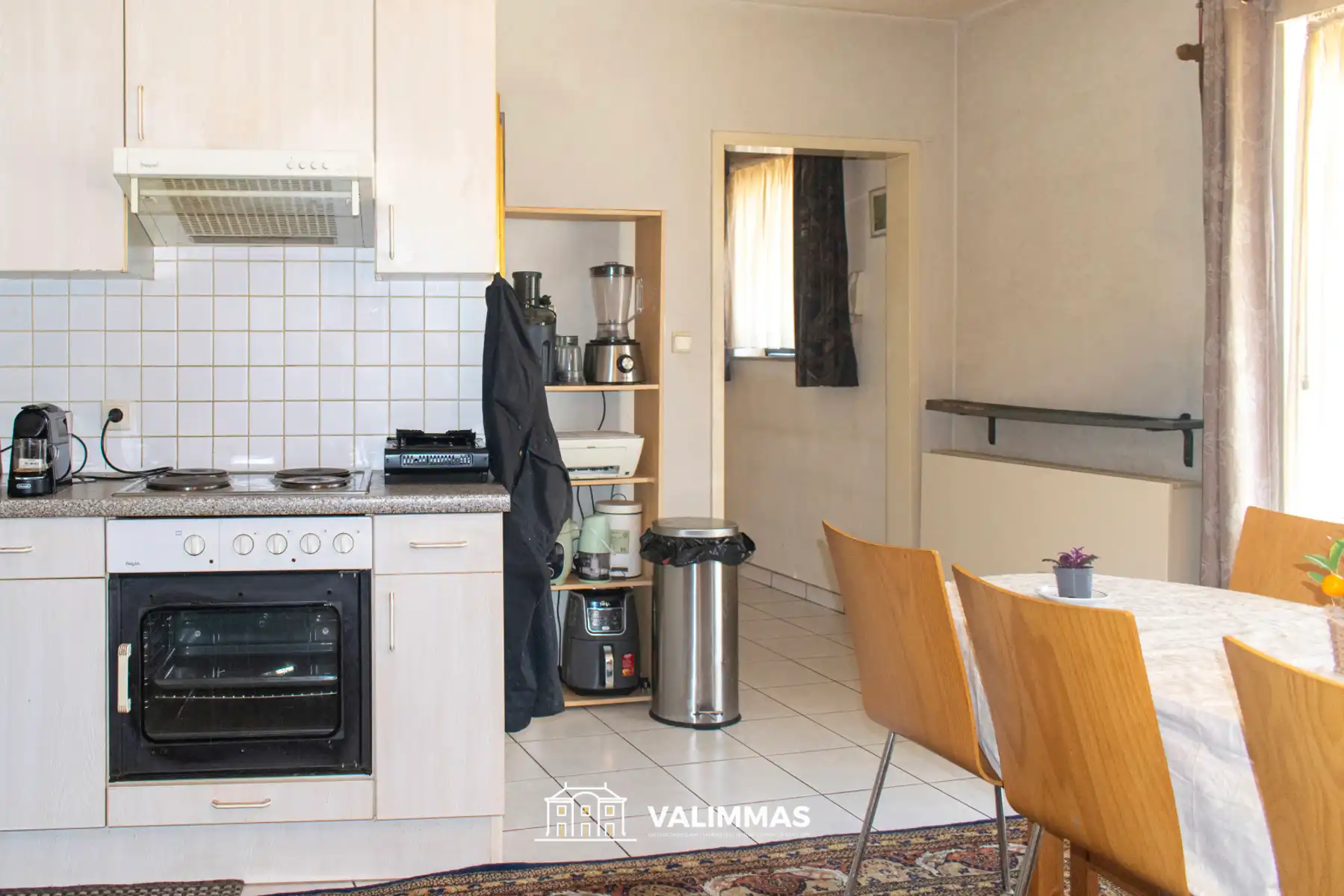 Welgelegen opbrengsteigendom met 3 appartementen & garage... foto 7
