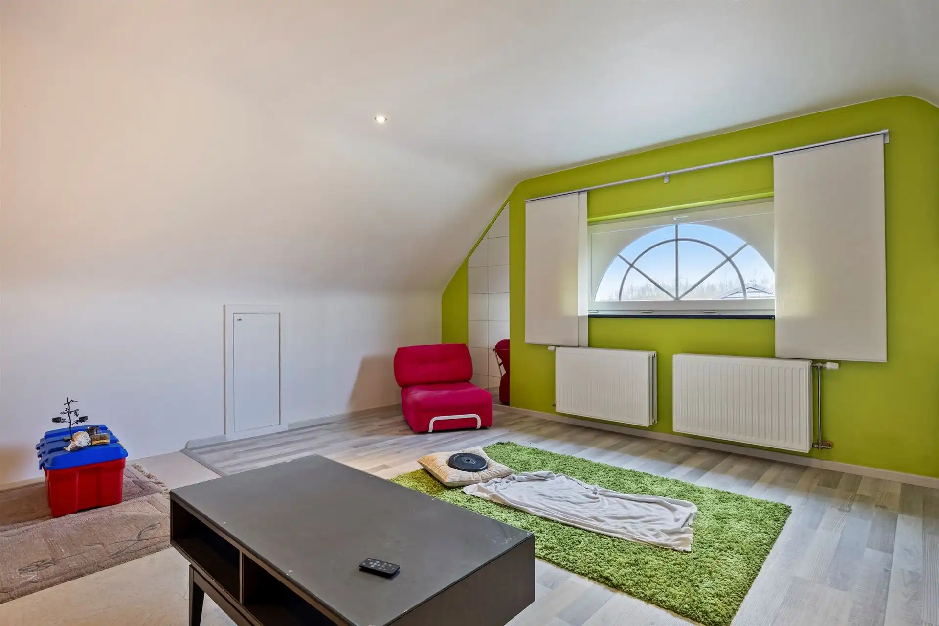 Prachige villa in doodlopende wijk foto 28