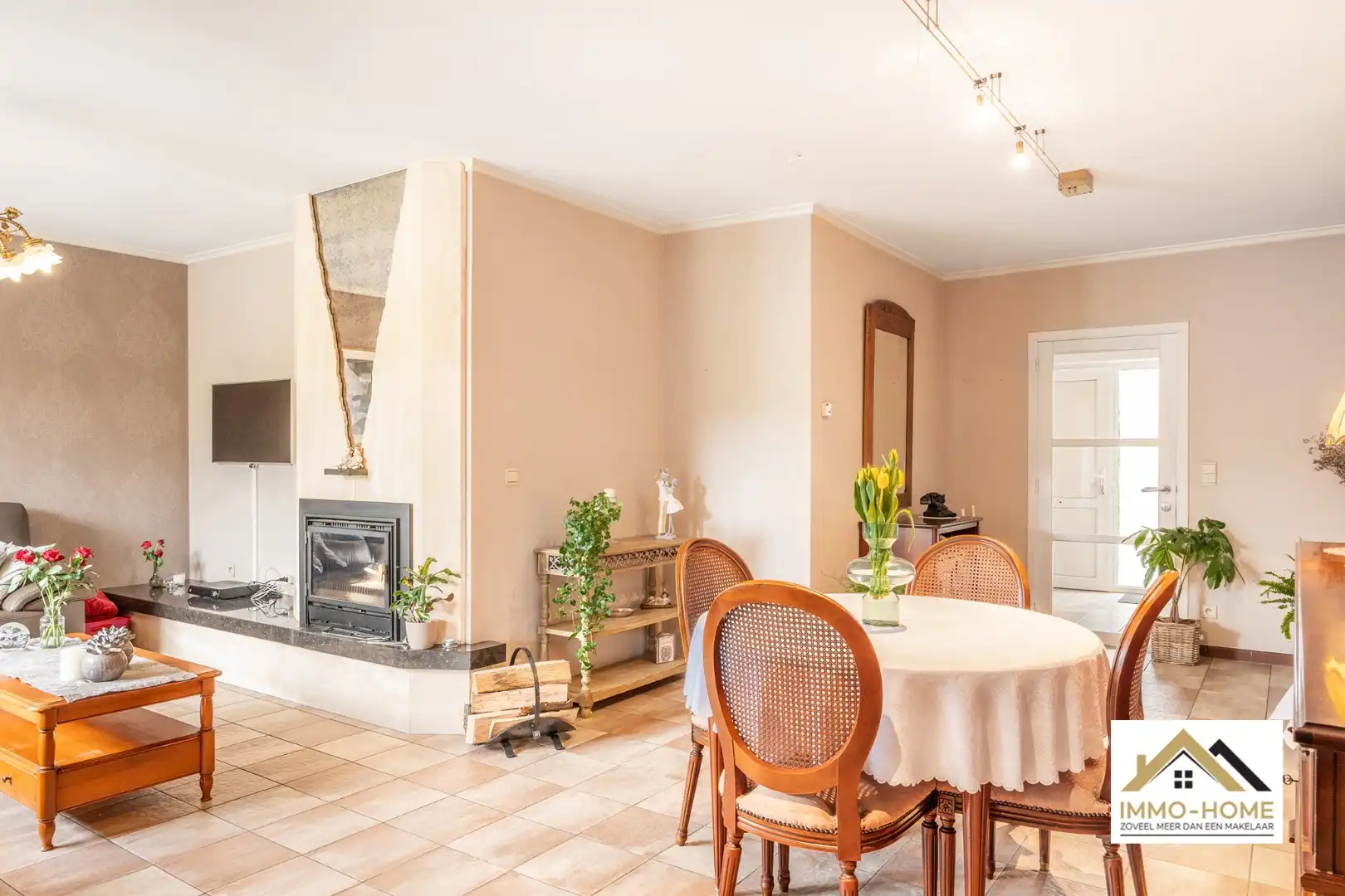 Ruime woning op een rustige topligging in Heusden! foto 7