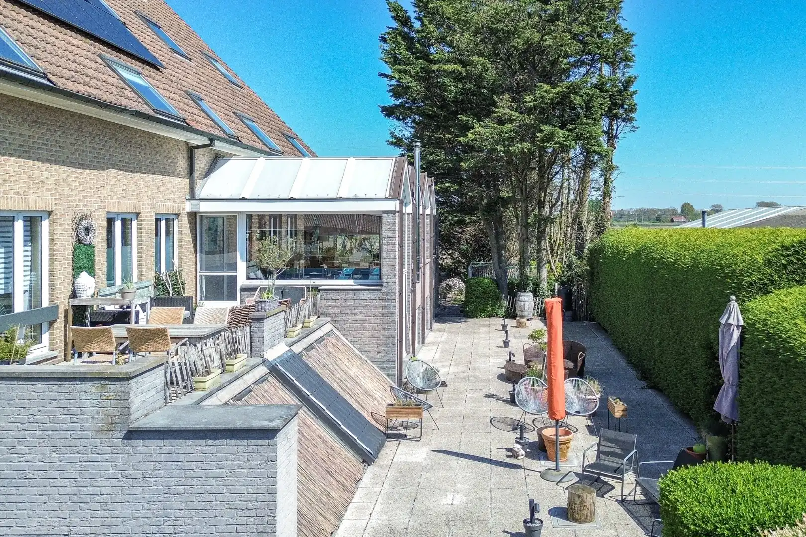Unieke investeringskans: karaktervol hotel met 18 kamers & woonmogelijkheden te koop!  foto 4