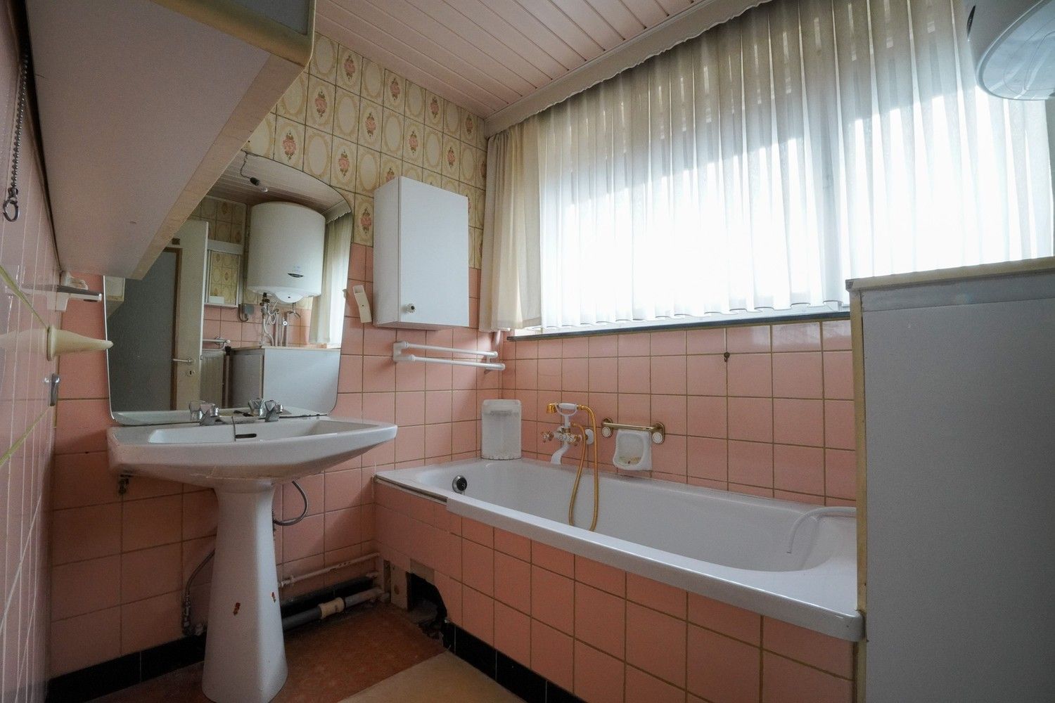 Te renoveren woning foto 5