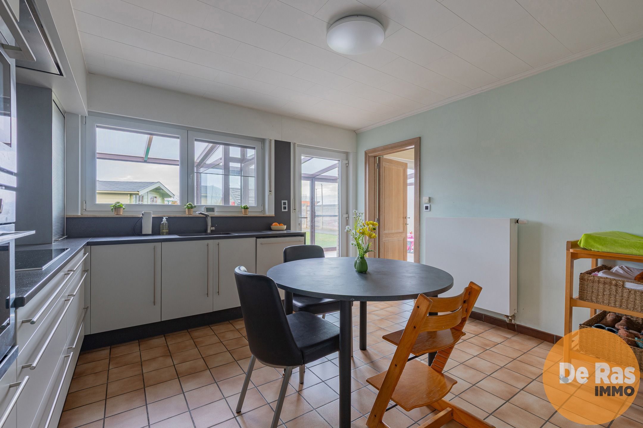 AAIGEM - Ruime villa met 4 slpks, tuin en garage! foto 9