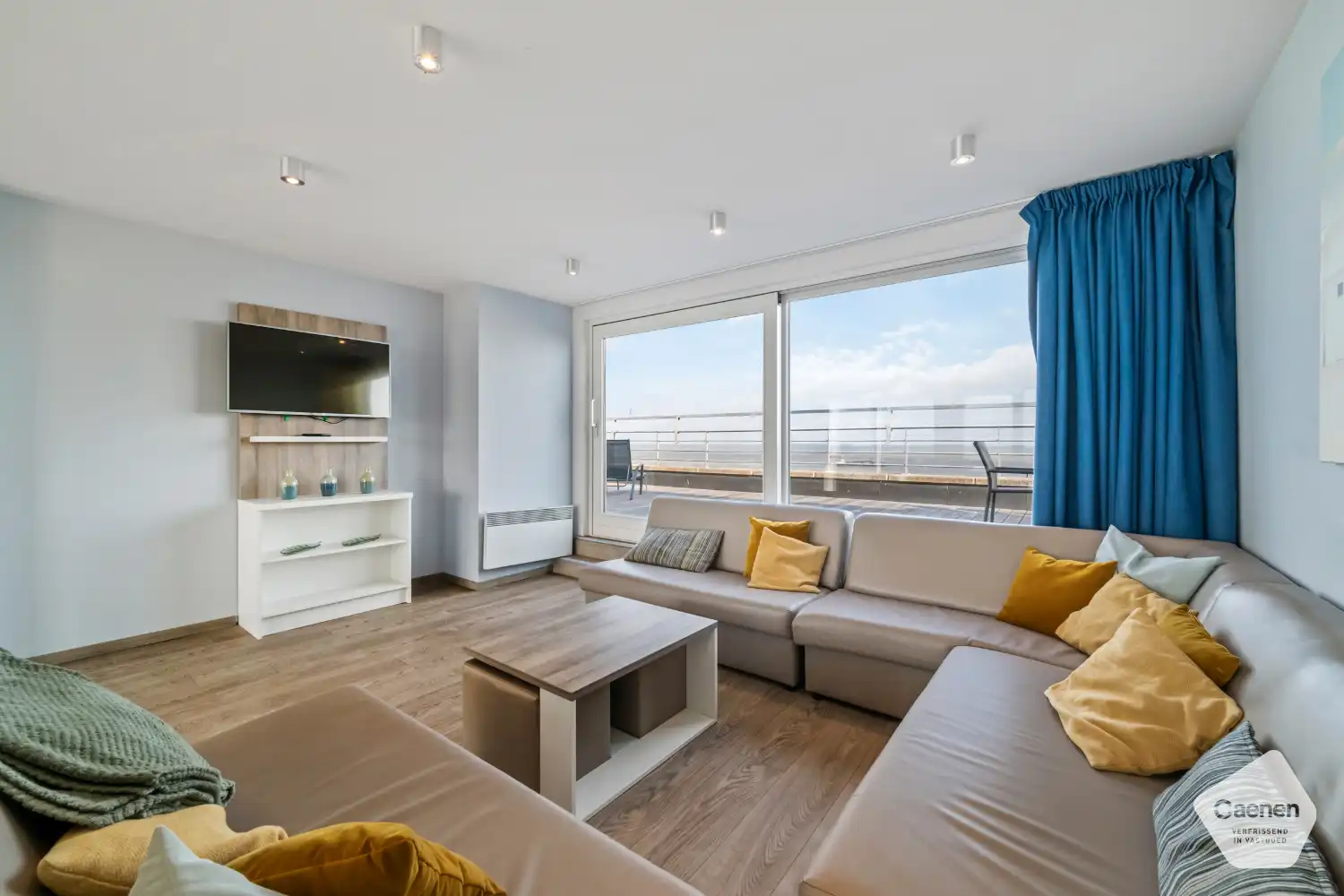 Prachtig instapklaar appartement met 4 slaapkamers en twee grote terrassen foto 3