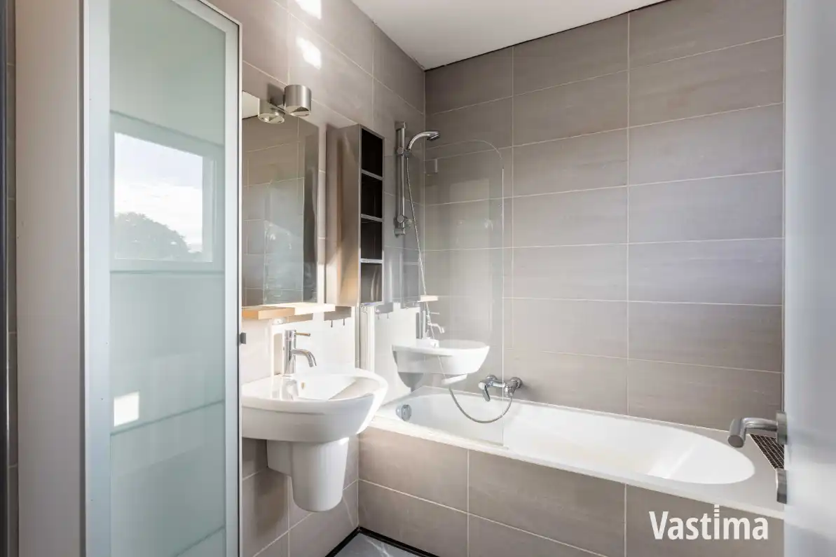 Recente stadswoning met tuin en 2 slaapkamers foto 15